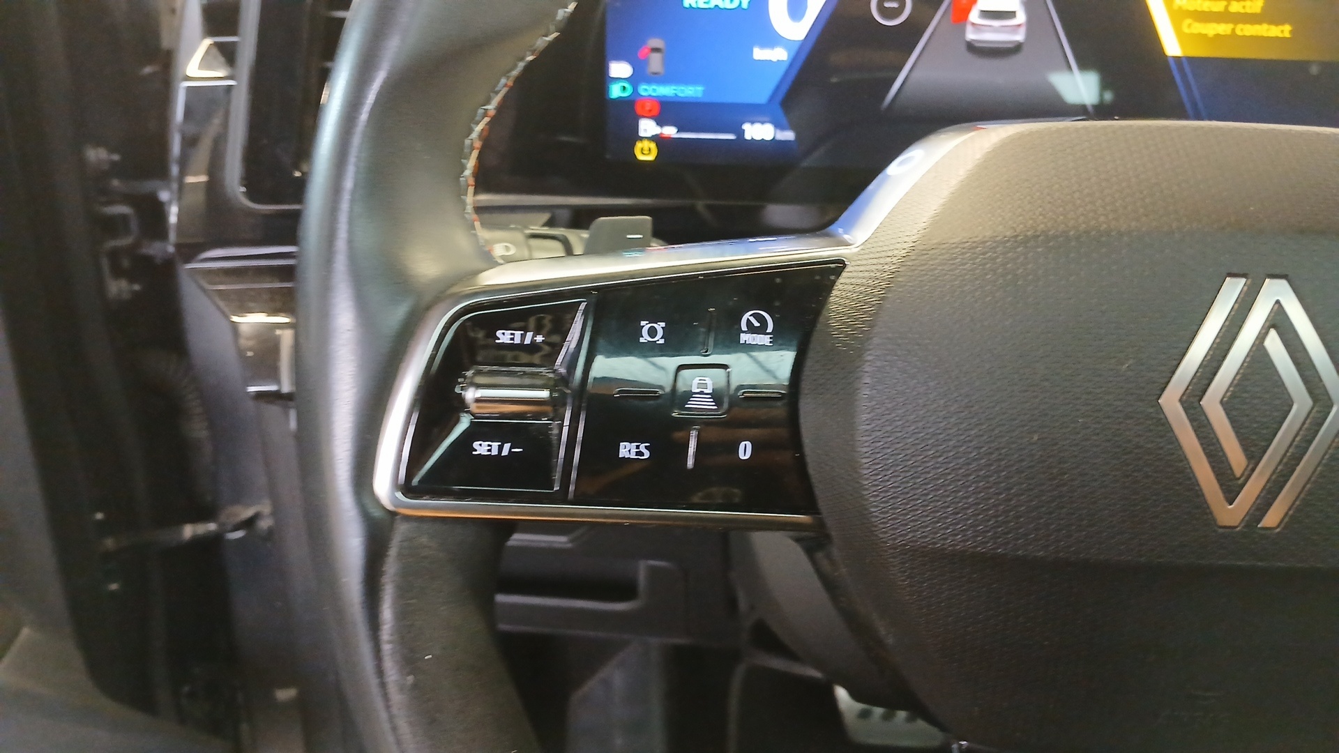 RENAULT AUSTRAL E-Tech full hybrid 200 GSR2 Iconic esprit Alpine