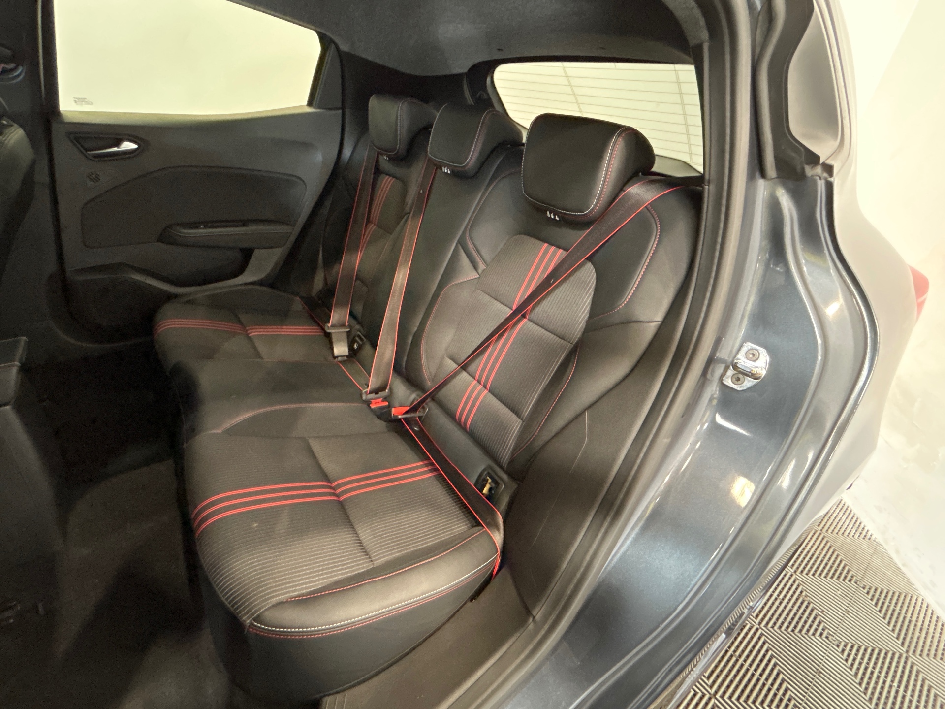 RENAULT CLIO V R.S. Line TCe 140
