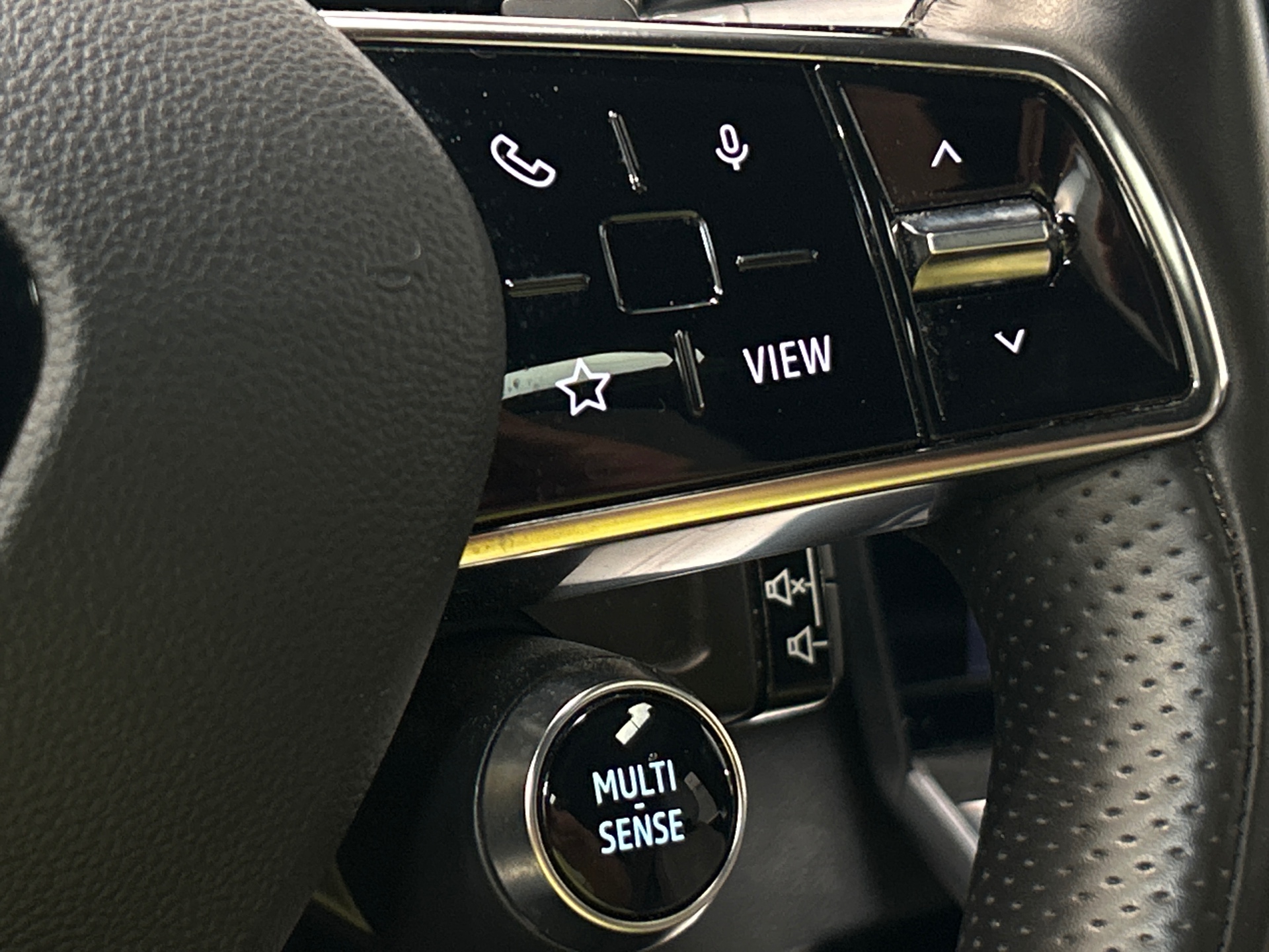 RENAULT ESPACE VI E-Tech hybrid 200 Iconic