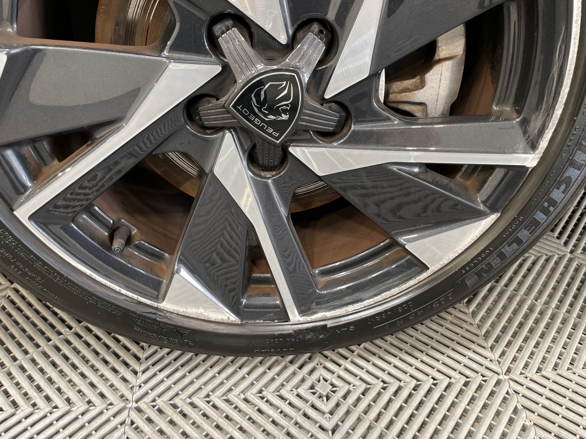 PEUGEOT 308 BlueHDi 130ch S&S EAT8 Allure — expertise