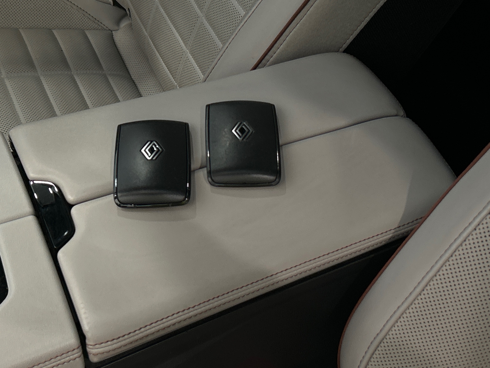 RENAULT ESPACE VI E-Tech hybrid 200 Iconic