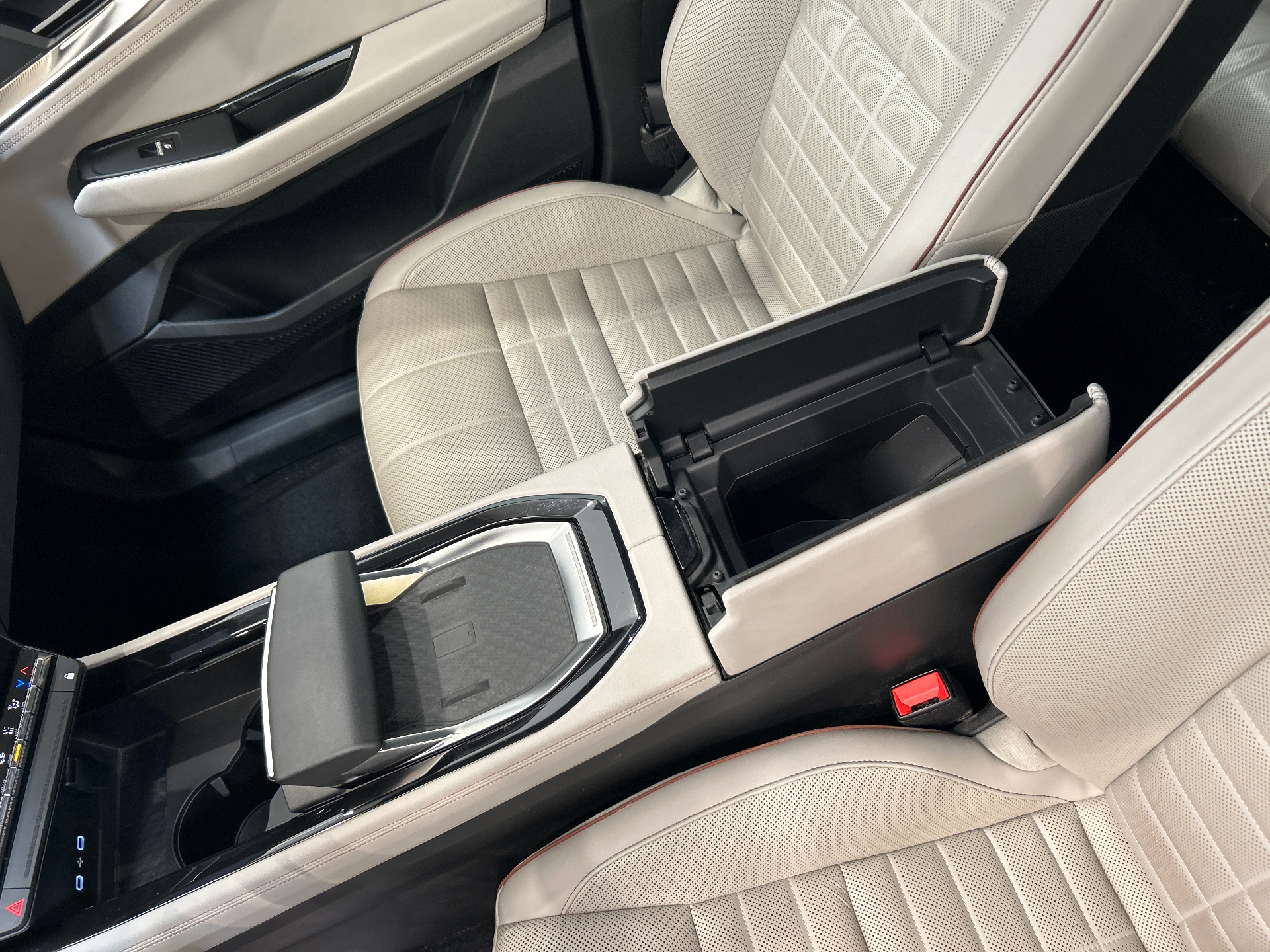 RENAULT ESPACE VI E-Tech hybrid 200 Iconic