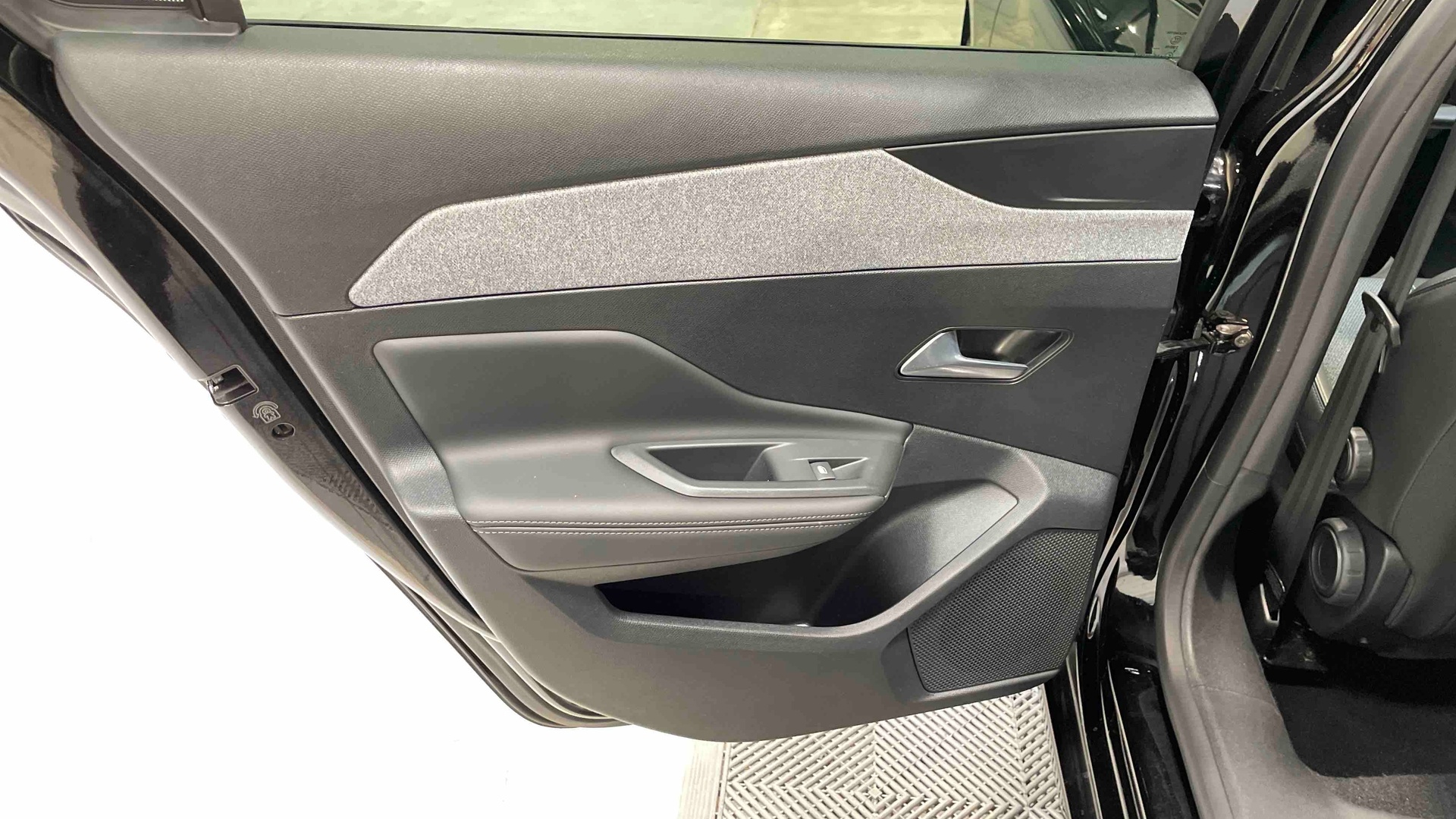 PEUGEOT 308 BlueHDi 130ch S&S EAT8 Allure