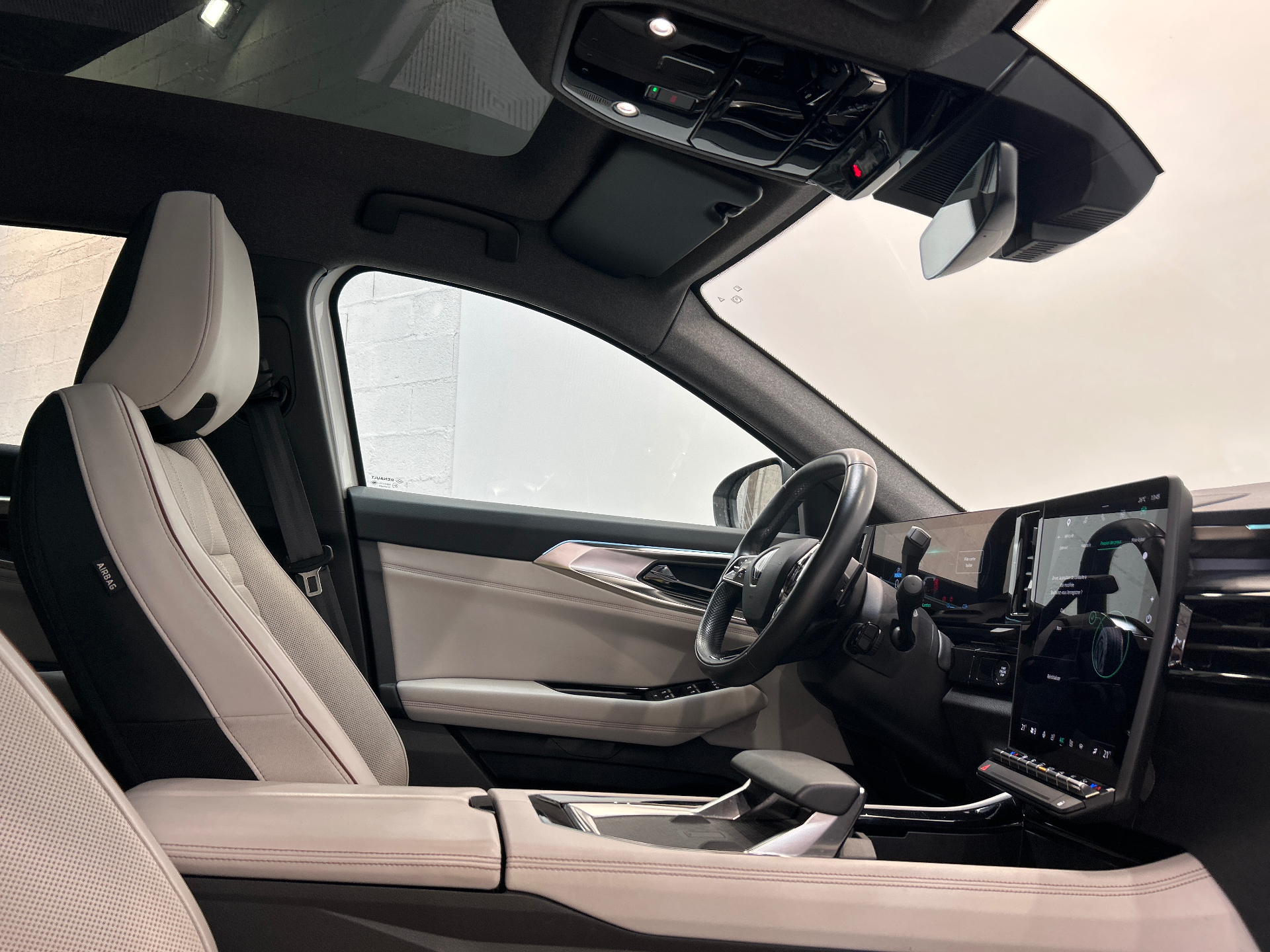 RENAULT ESPACE VI E-Tech hybrid 200 Iconic
