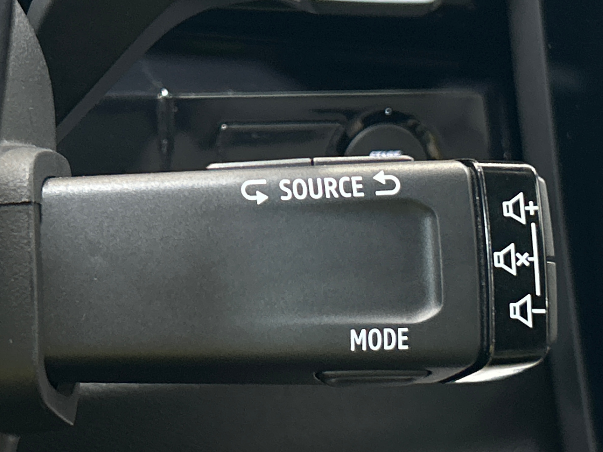 RENAULT ESPACE VI E-Tech hybrid 200 Iconic