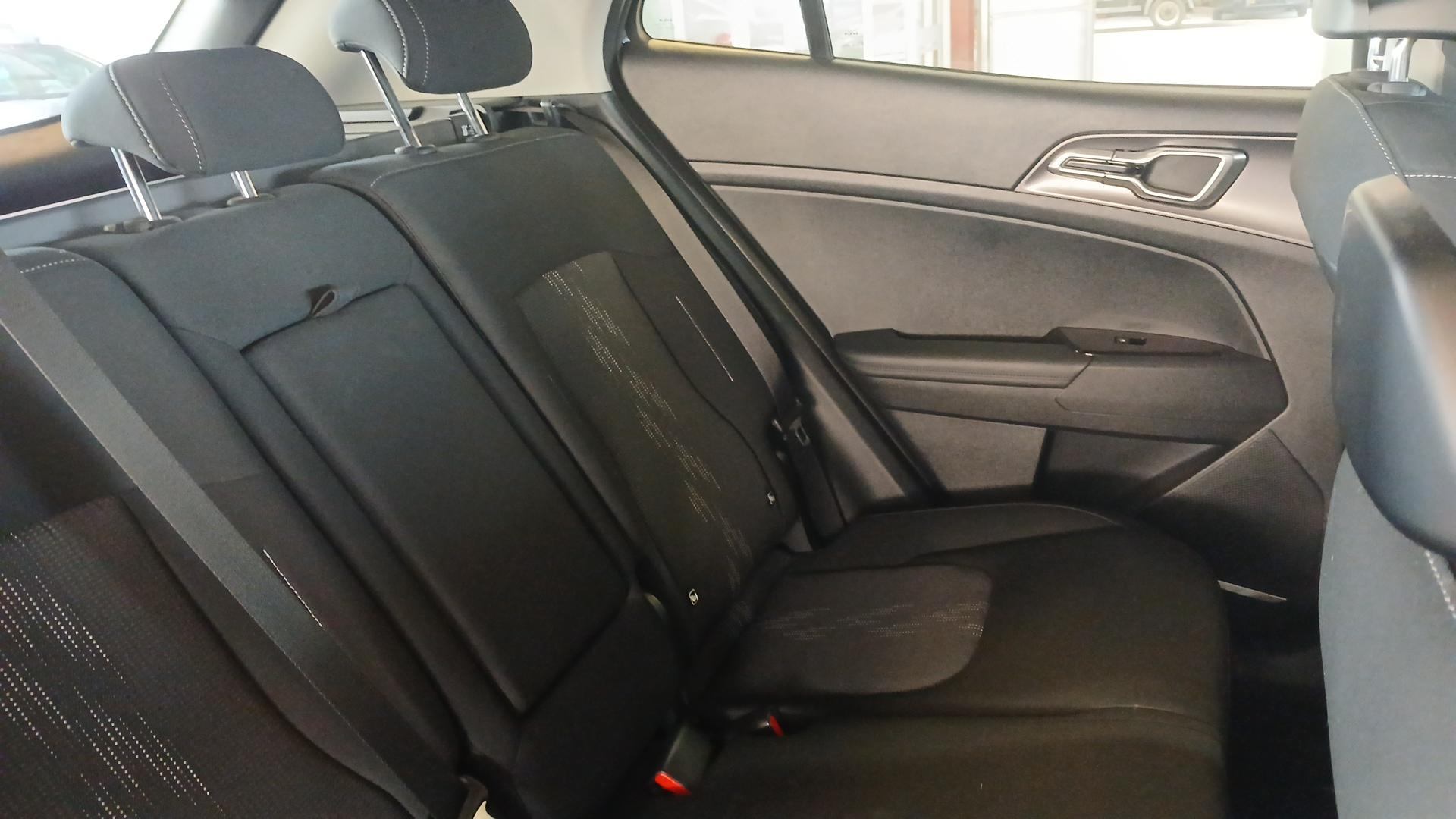 KIA SPORTAGE 1.6 T-GDi 210ch ISG Hybride BVA6 4x2 Active Business