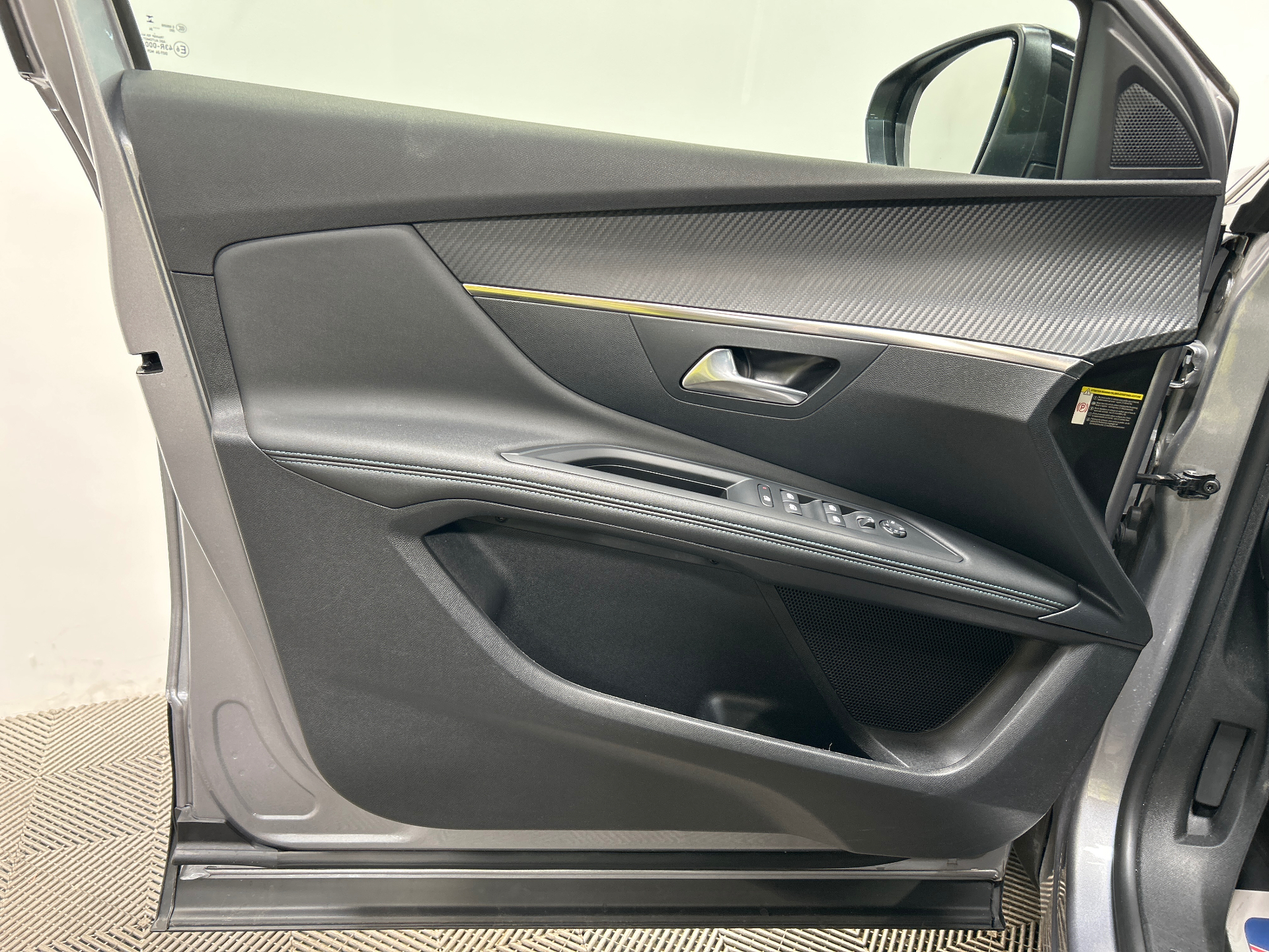 PEUGEOT 3008 BlueHDi 130ch S&S EAT8 Allure Pack