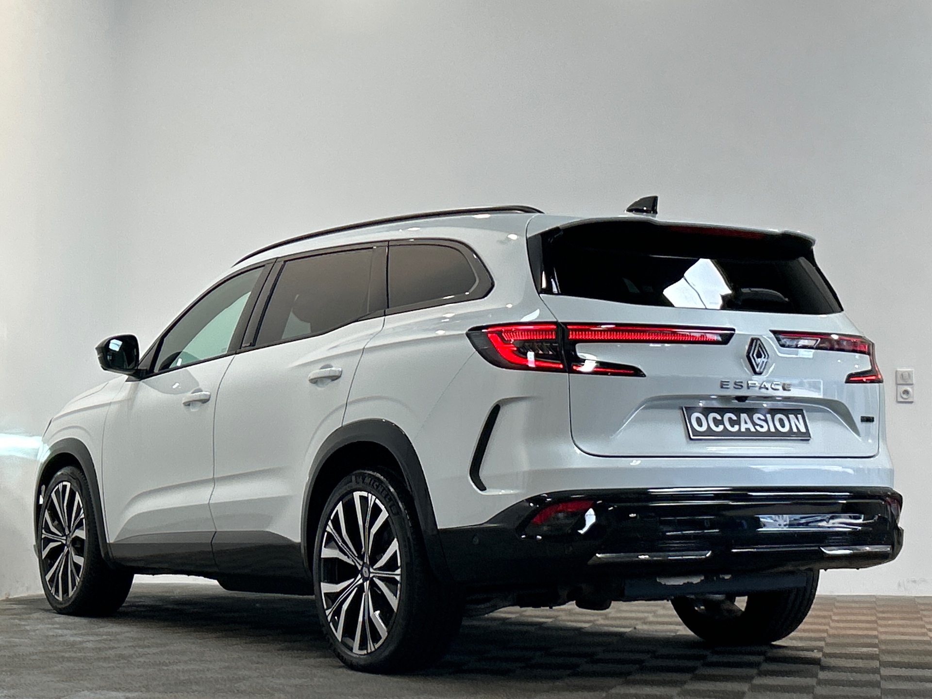 RENAULT ESPACE VI E-Tech hybrid 200 Iconic