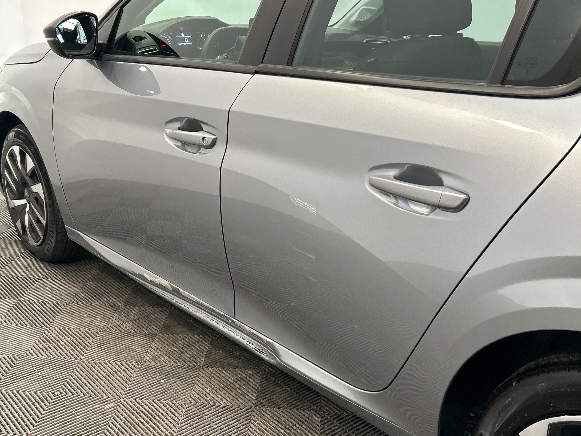 PEUGEOT 208 Style 100 ch BVM6 — expertise