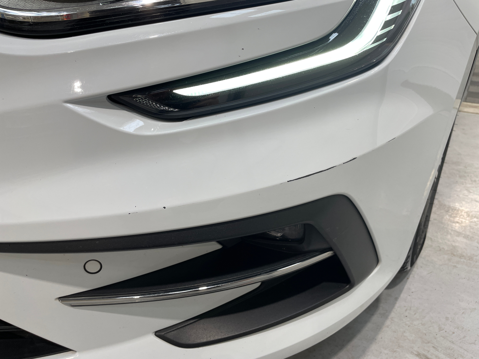 RENAULT MEGANE IV BERLINE Blue dCi 115 EDC Evolution — expertise