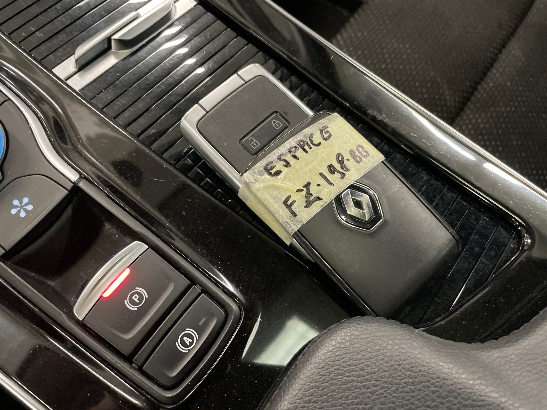 RENAULT ESPACE V Blue dCi 160 EDC Evolution — expertise