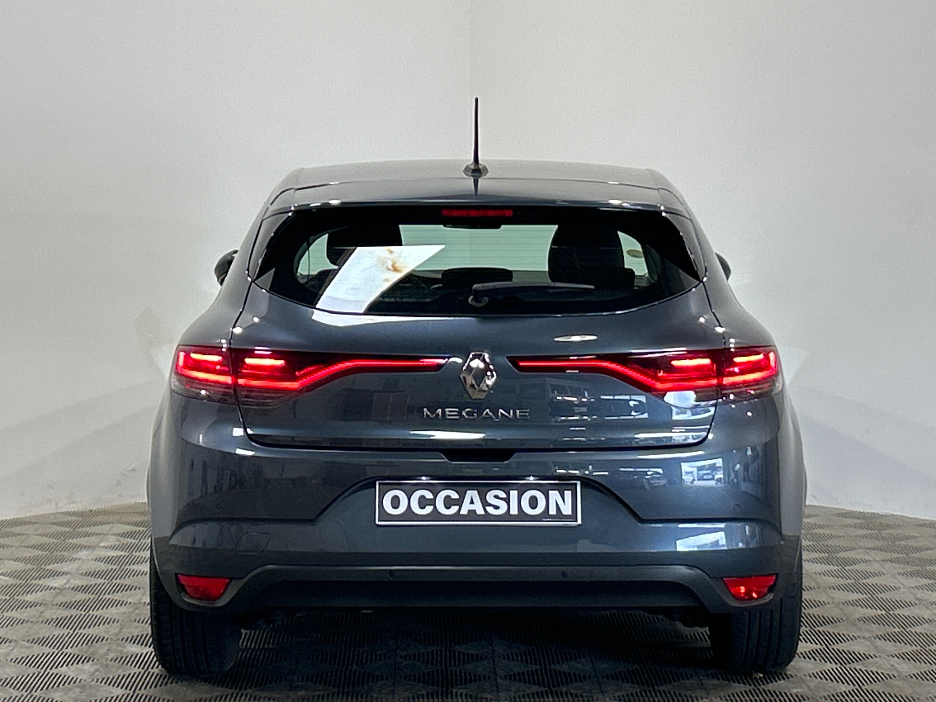 RENAULT MEGANE IV BERLINE Business Blue dCi 115 EDC