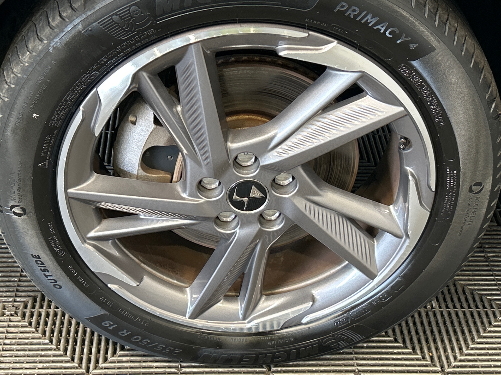 DS DS7 CROSSBACK E-TENSE 225 RIVOLI — expertise