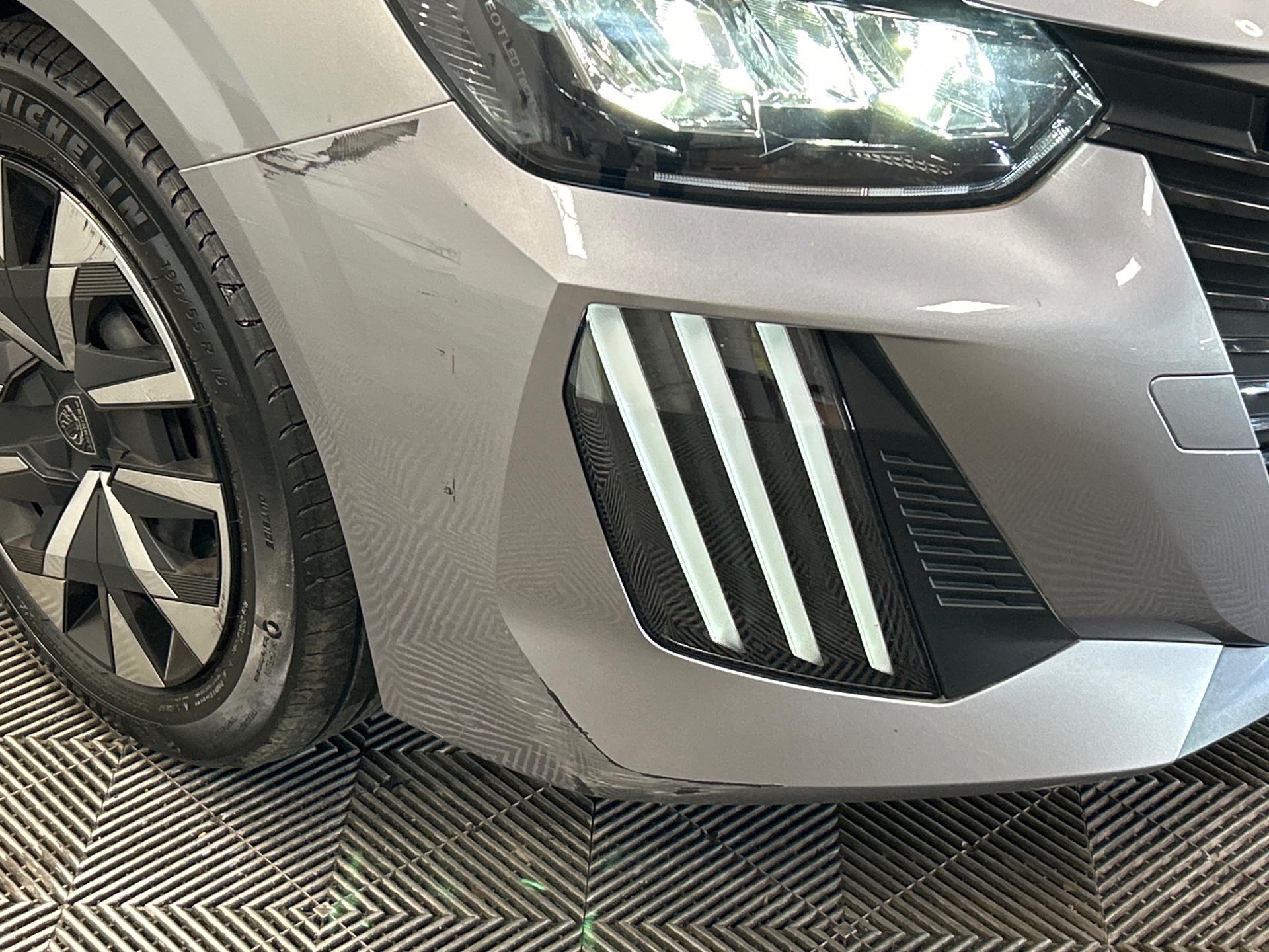 PEUGEOT 208 Style 100 ch BVM6 — expertise