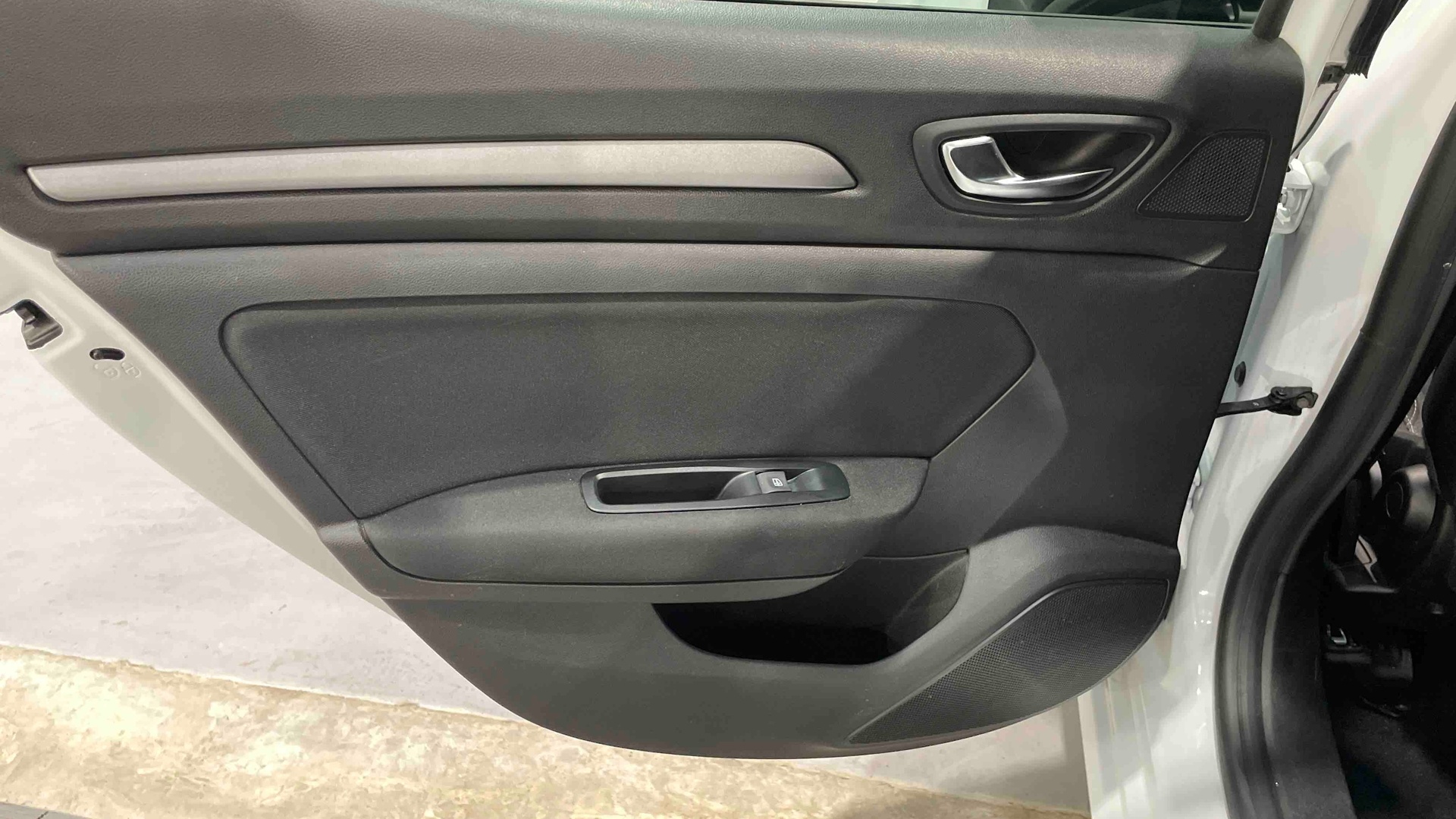 RENAULT MEGANE IV BERLINE Blue dCi 115 EDC Evolution