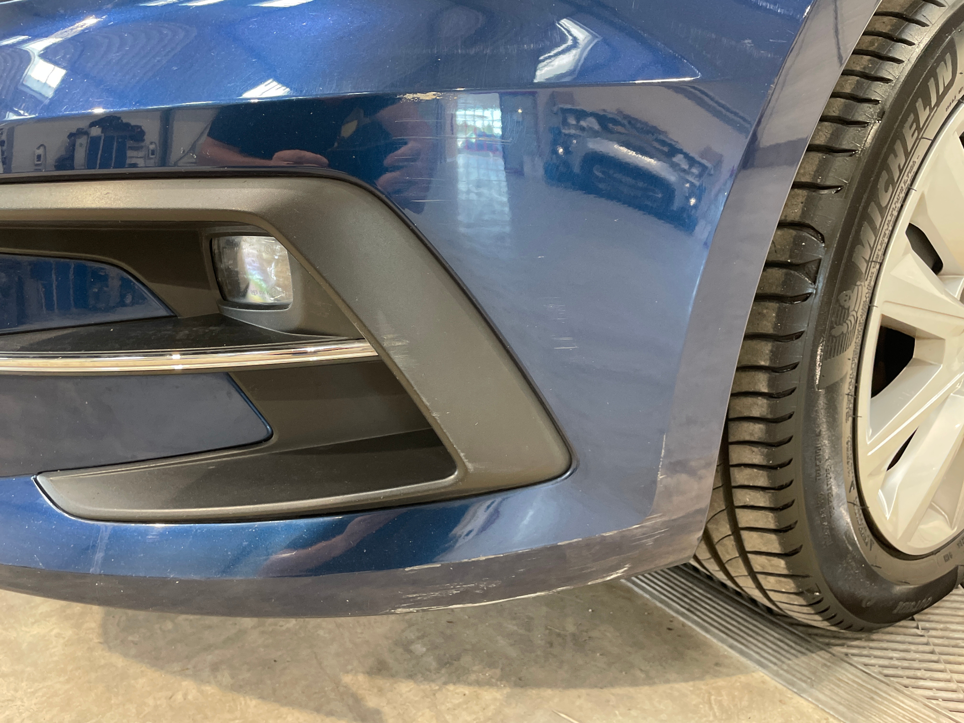 RENAULT MEGANE IV ESTATE Blue dCi 115 EDC Business — expertise
