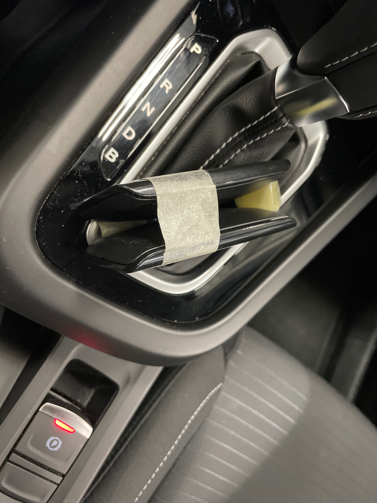 RENAULT ARKANA E-Tech 145 - 23 Evolution — expertise