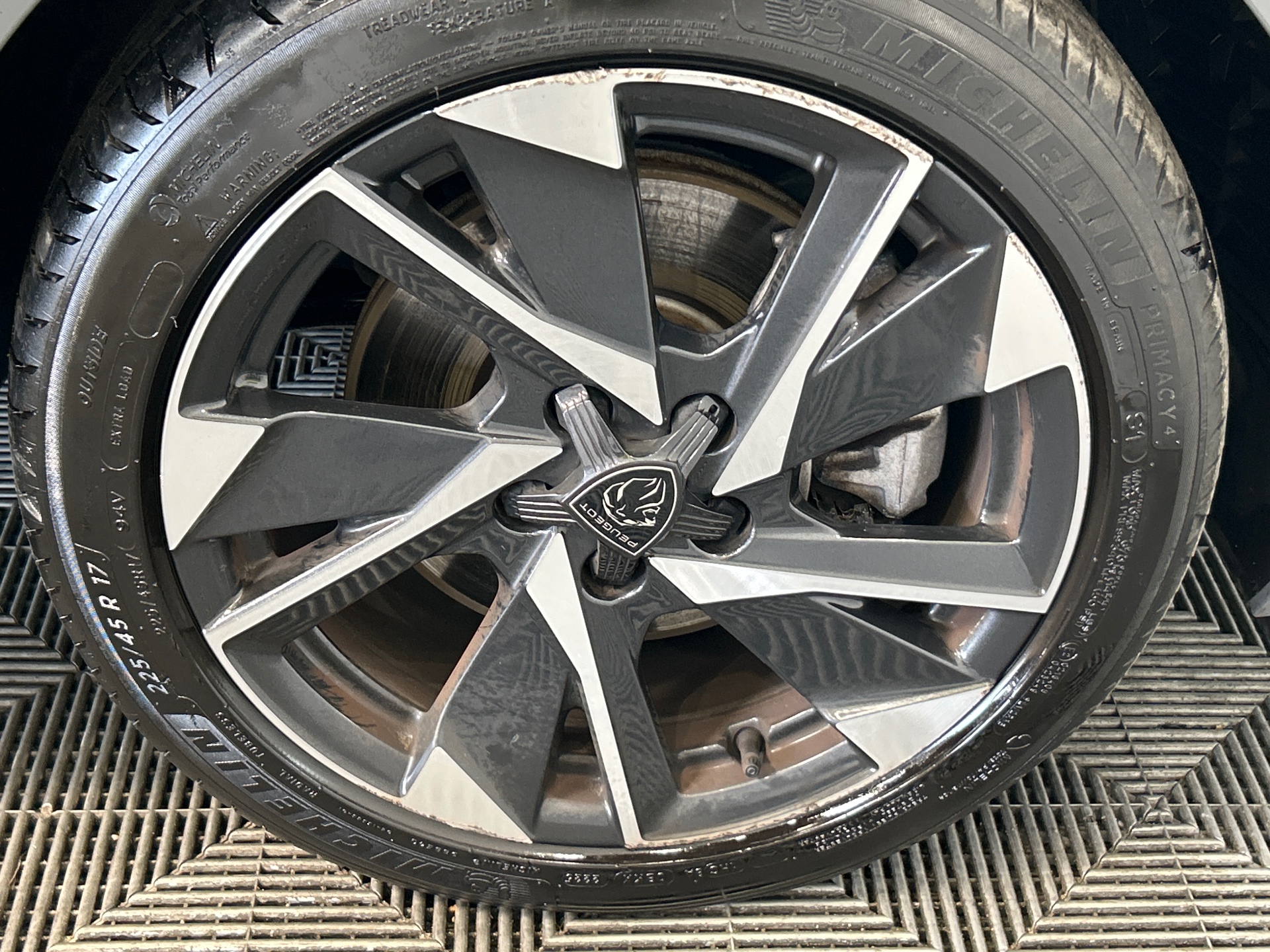 PEUGEOT 308 Allure BlueHDI 130 ch S&S EAT8 — expertise