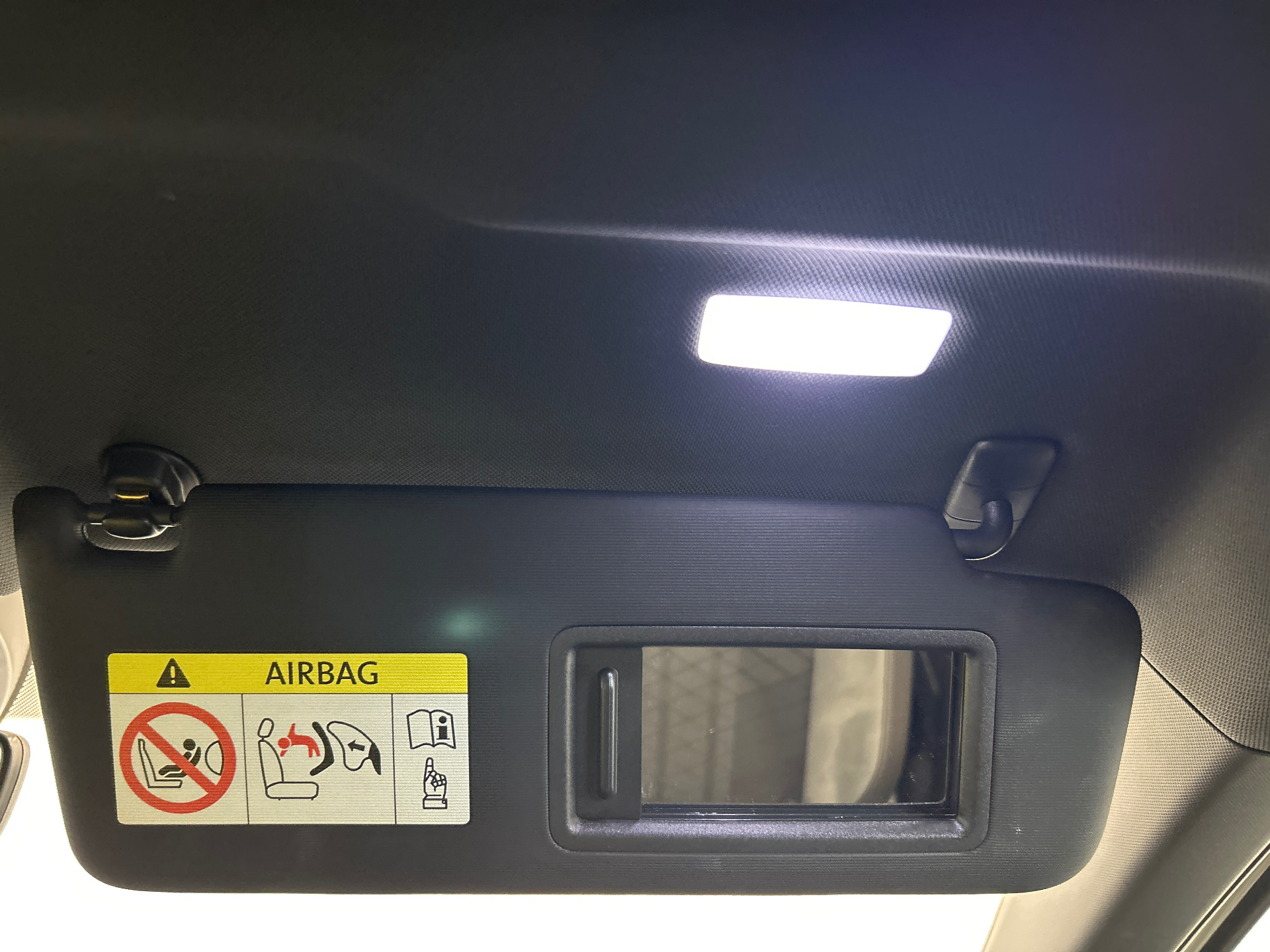 VOLKSWAGEN TAIGO R-Line Edition 1.0 TSI 116 DSG