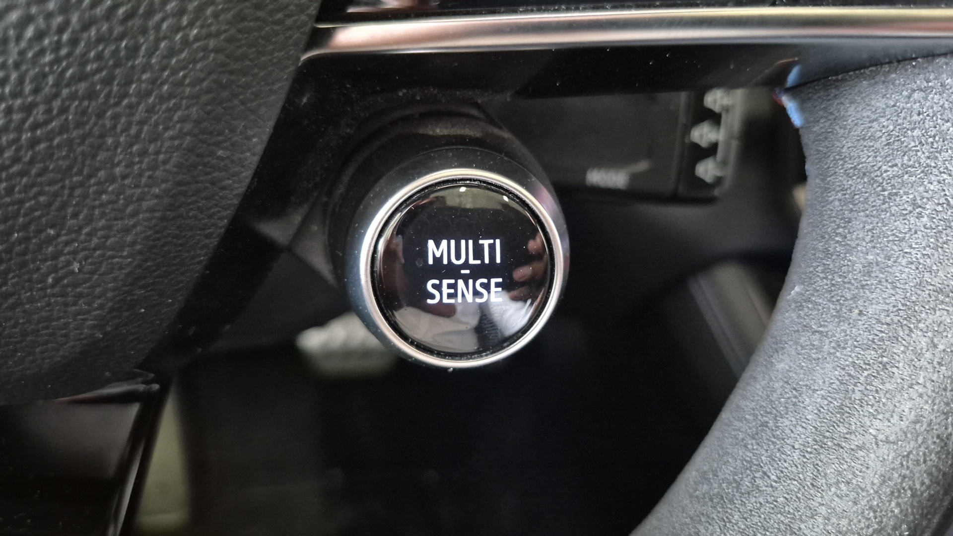 RENAULT AUSTRAL E-Tech hybrid 200 Iconic esprit Alpine