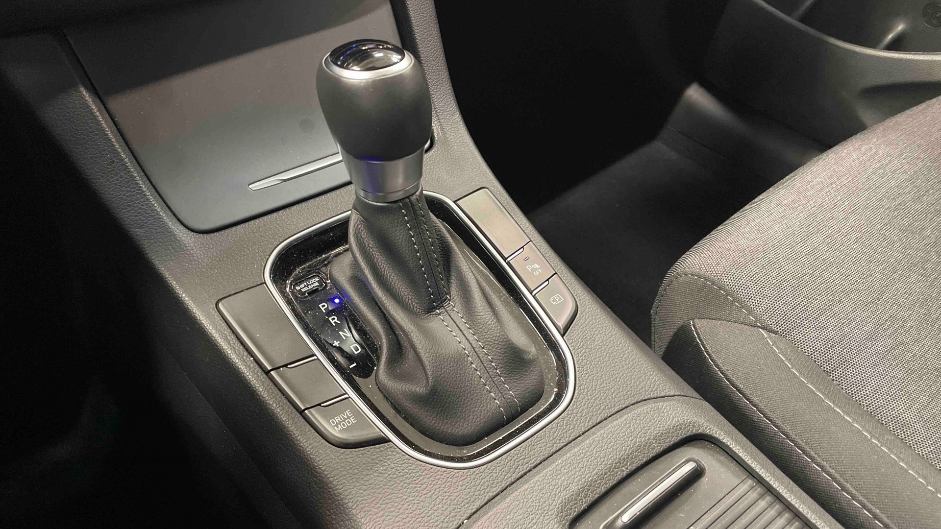 HYUNDAI i30 1.0 T-GDi 120 DCT-7 Hybrid 48V Creative