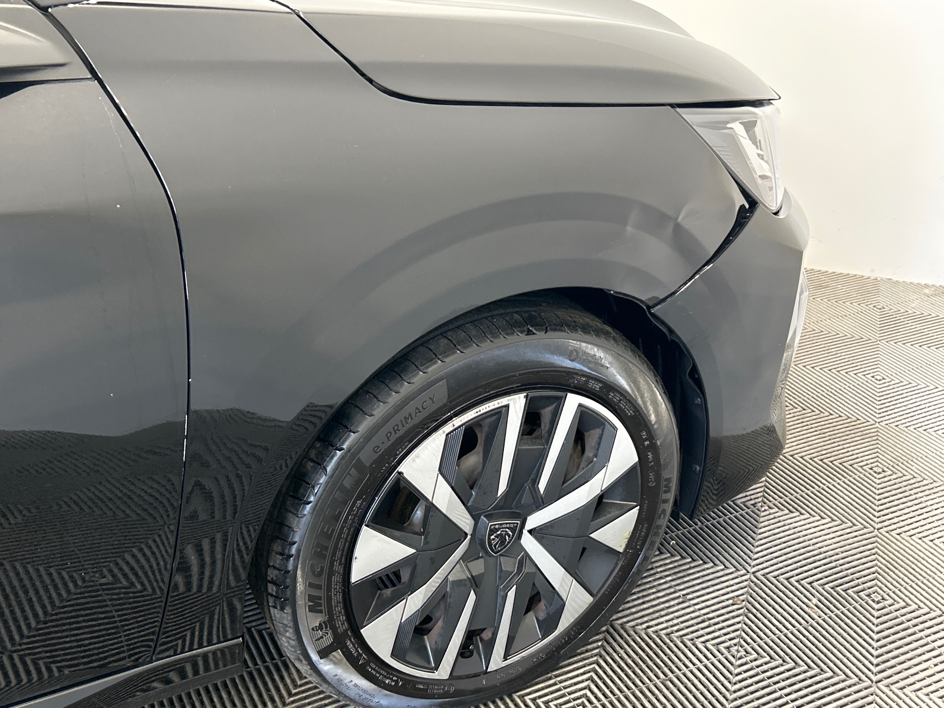 PEUGEOT 208 Style 100 ch BVM6 — expertise