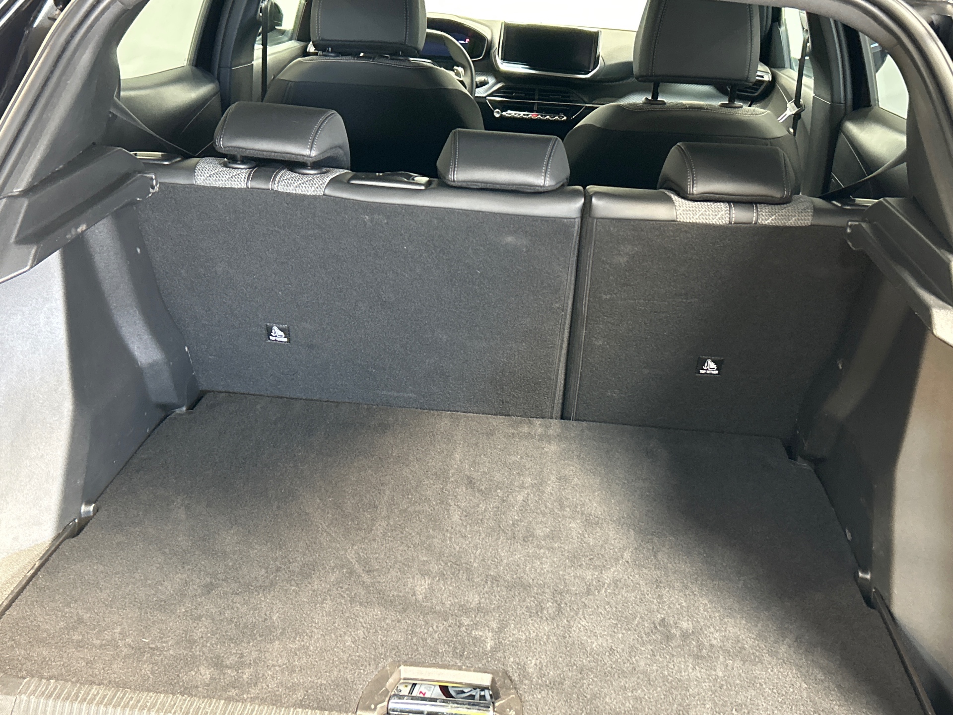PEUGEOT 2008 Allure 130 ch S&S EAT8 — expertise