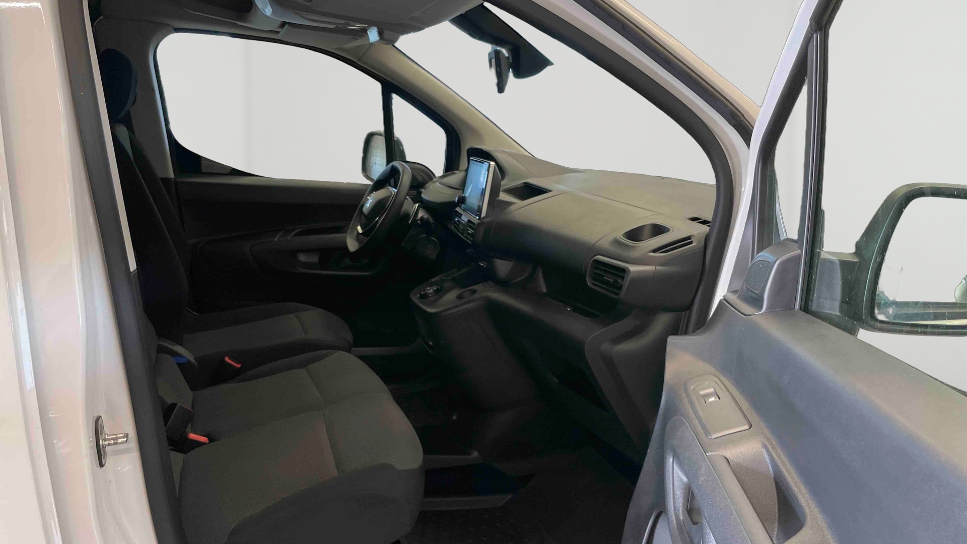 PEUGEOT PARTNER FOURGON Standard 650kg BlueHDi 130ch S&S Asphalt EAT8