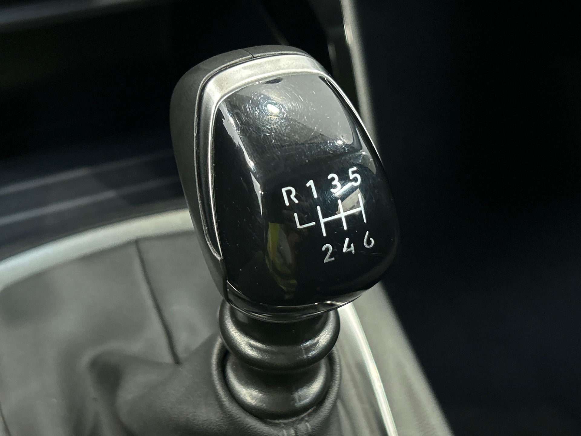 PEUGEOT 208 Style 100 ch BVM6