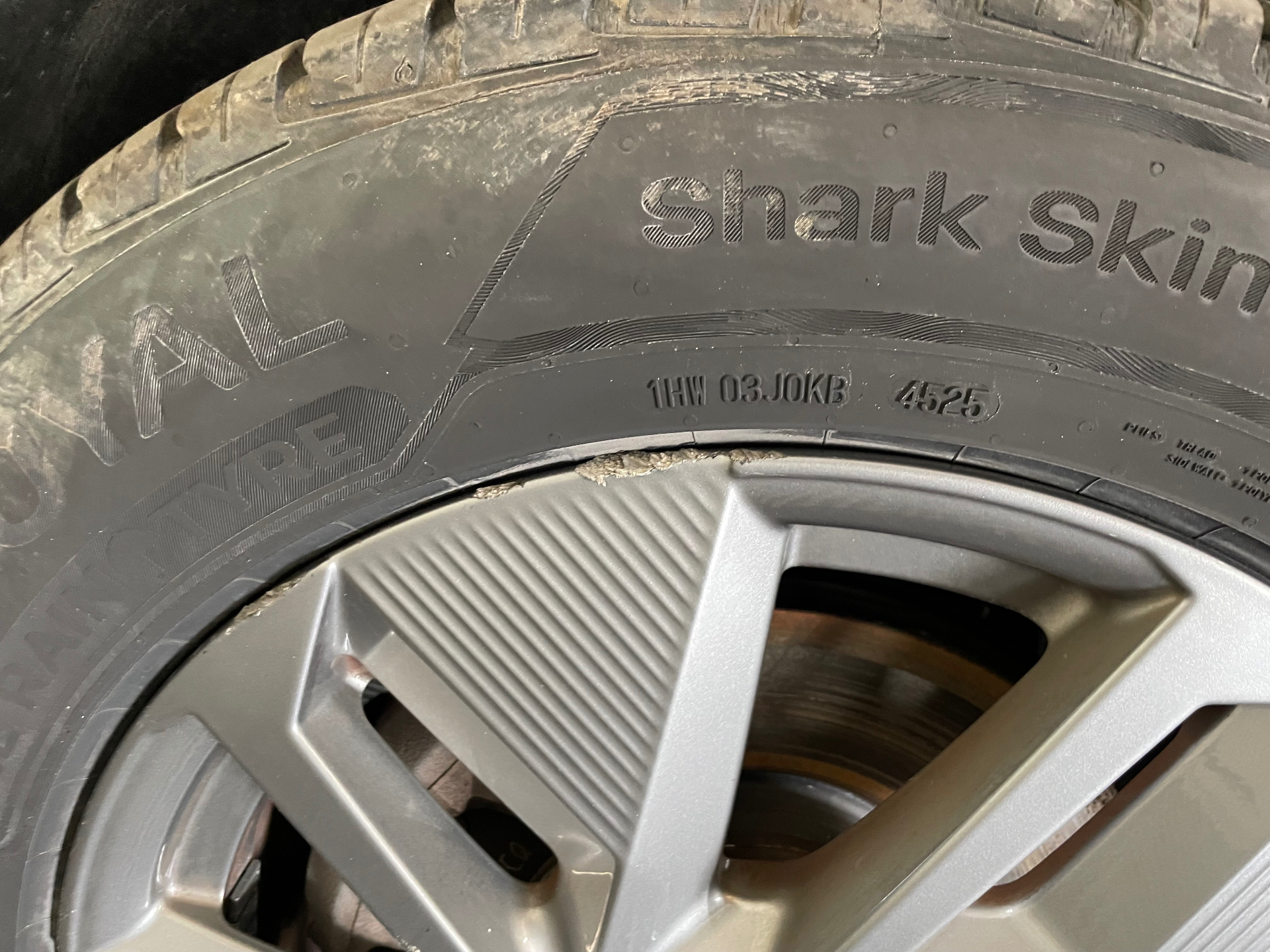PEUGEOT 408 Hybrid 145 e-DCS6 Allure — expertise