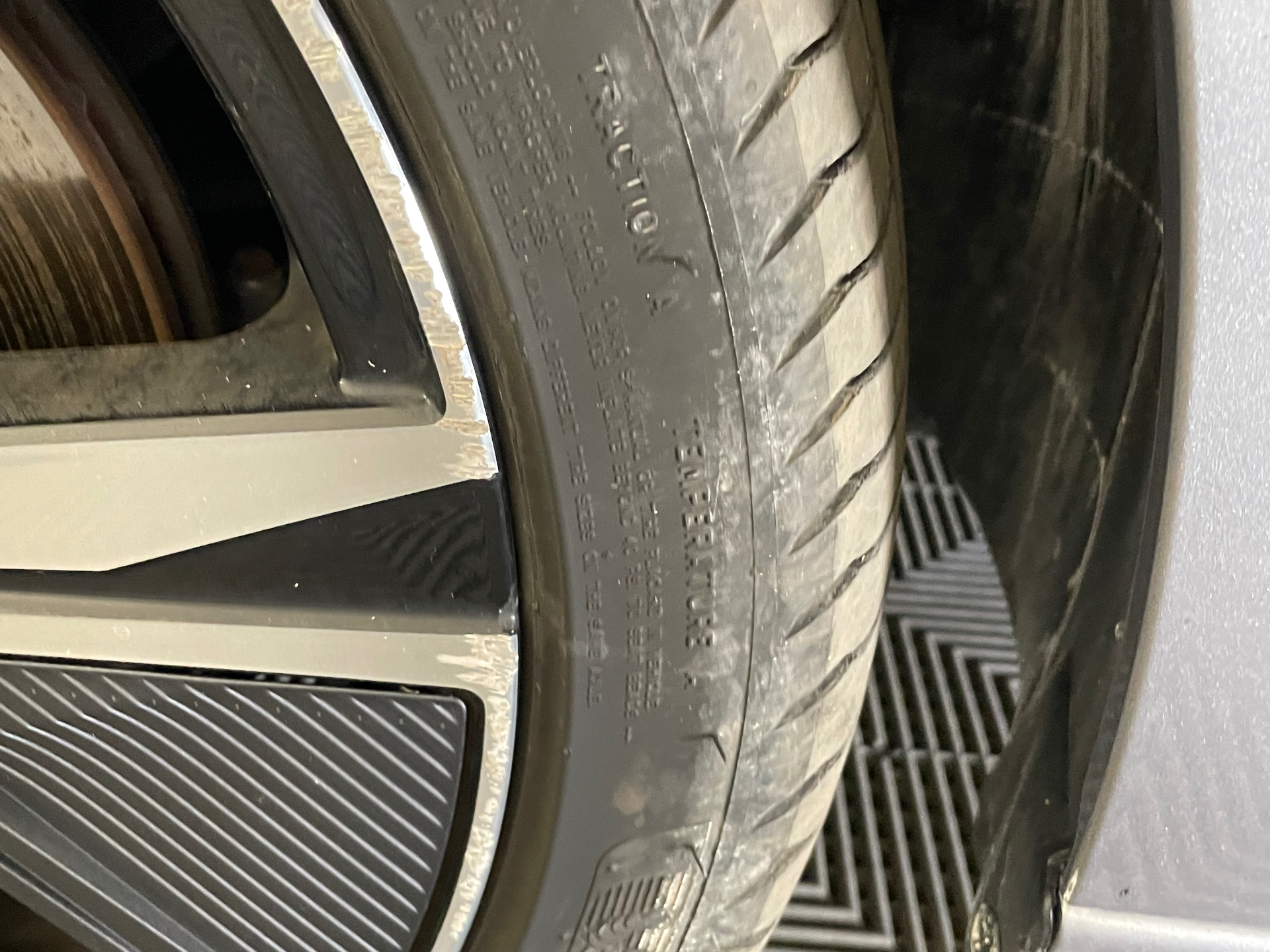 PEUGEOT 308 Hybrid 145 e-DCS6 GT — expertise