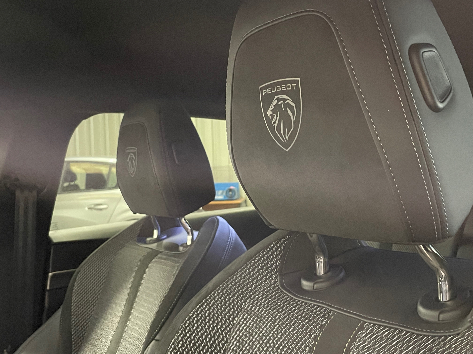 PEUGEOT 308 Hybrid 145 e-DCS6 GT