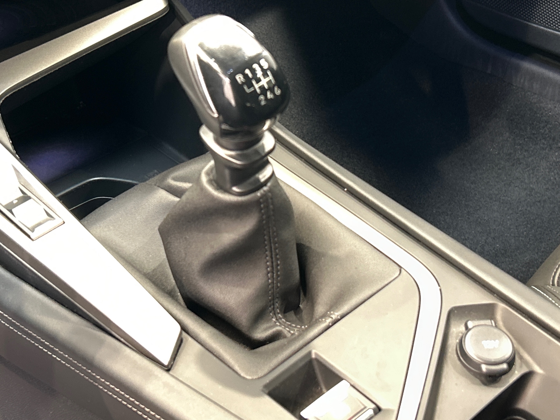 PEUGEOT 308 Berline Allure 130 ch S&S BVM6