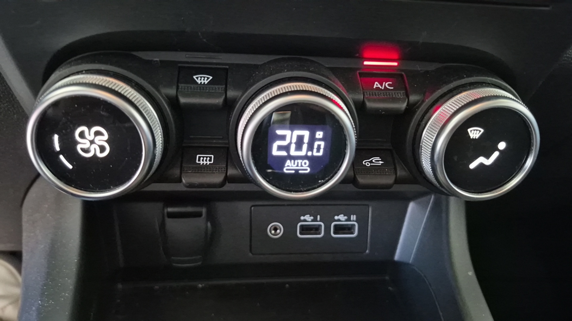 RENAULT ARKANA E-Tech 145 - 23 Evolution