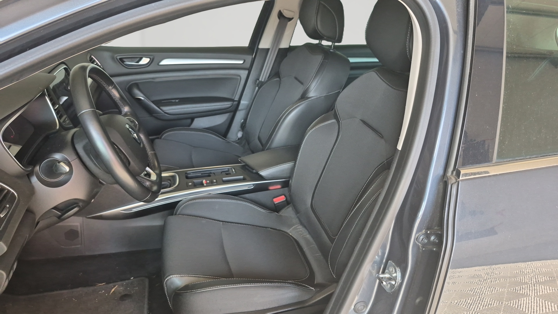 RENAULT MEGANE IV ESTATE Blue dCi 115 EDC - 21B Intens