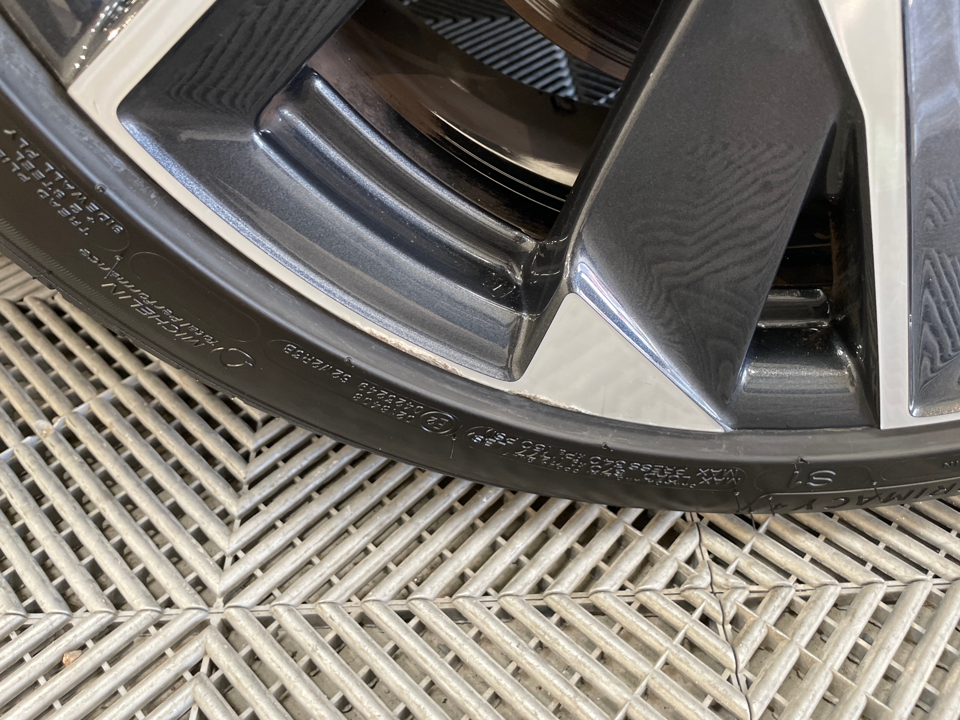 PEUGEOT 308 BlueHDi 130ch S&S EAT8 Allure - 5P — expertise