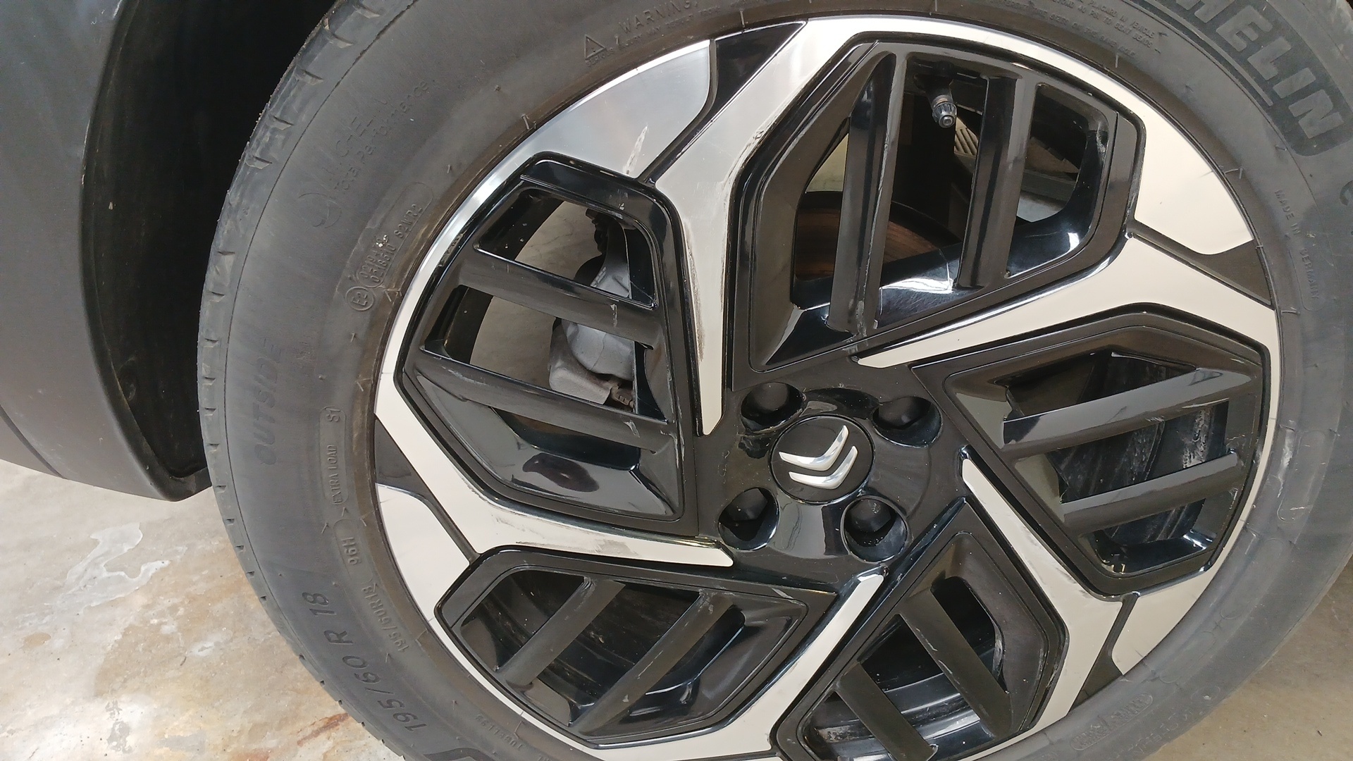 CITROEN C4 BlueHDi 130ch EAT8 MAX — expertise