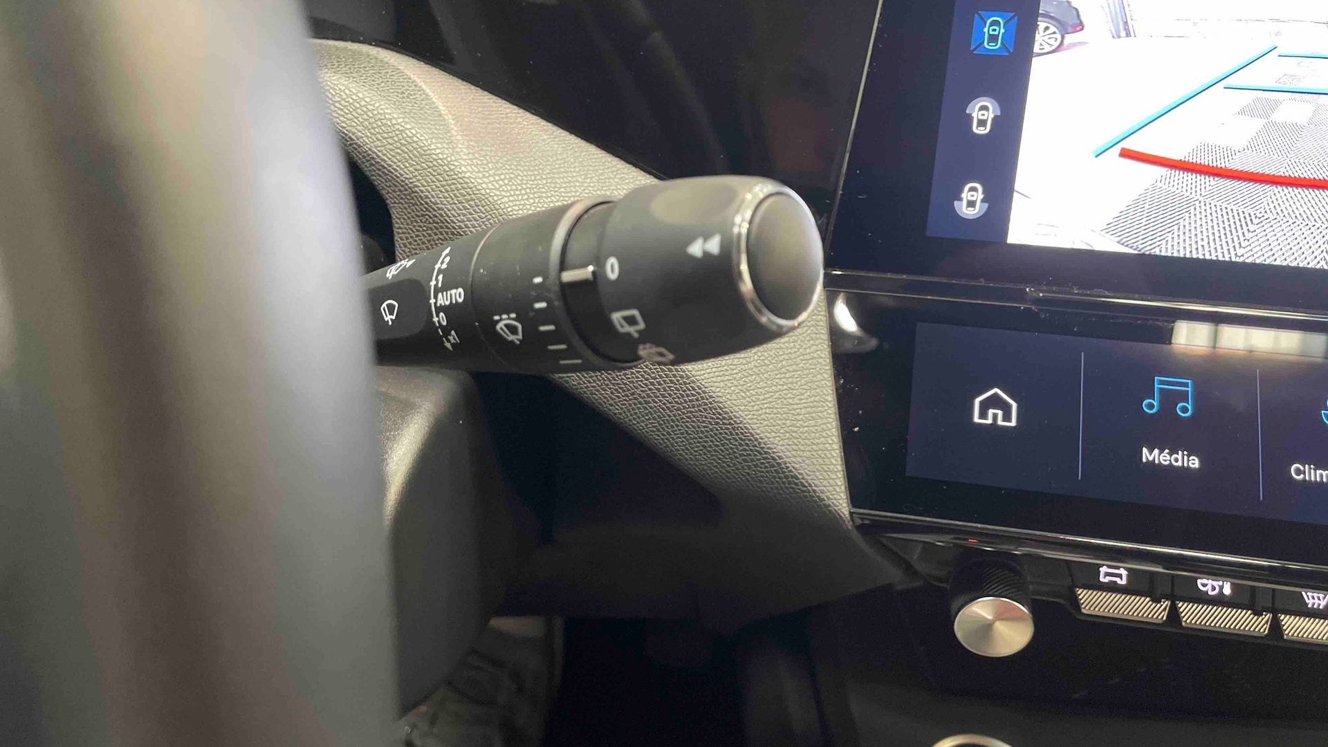 PEUGEOT 308 Hybrid 136 e-DCS6 Allure