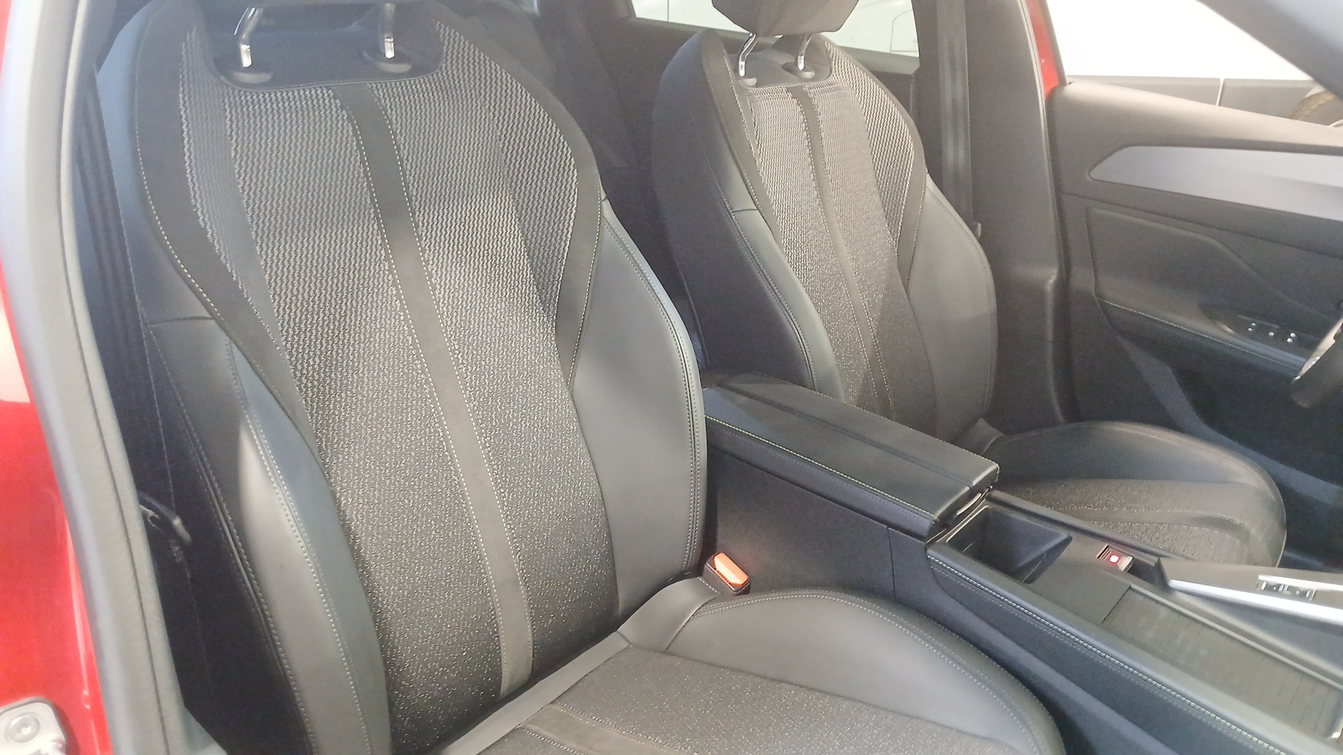PEUGEOT 308 SW GT BlueHDI 130 S&S EAT8