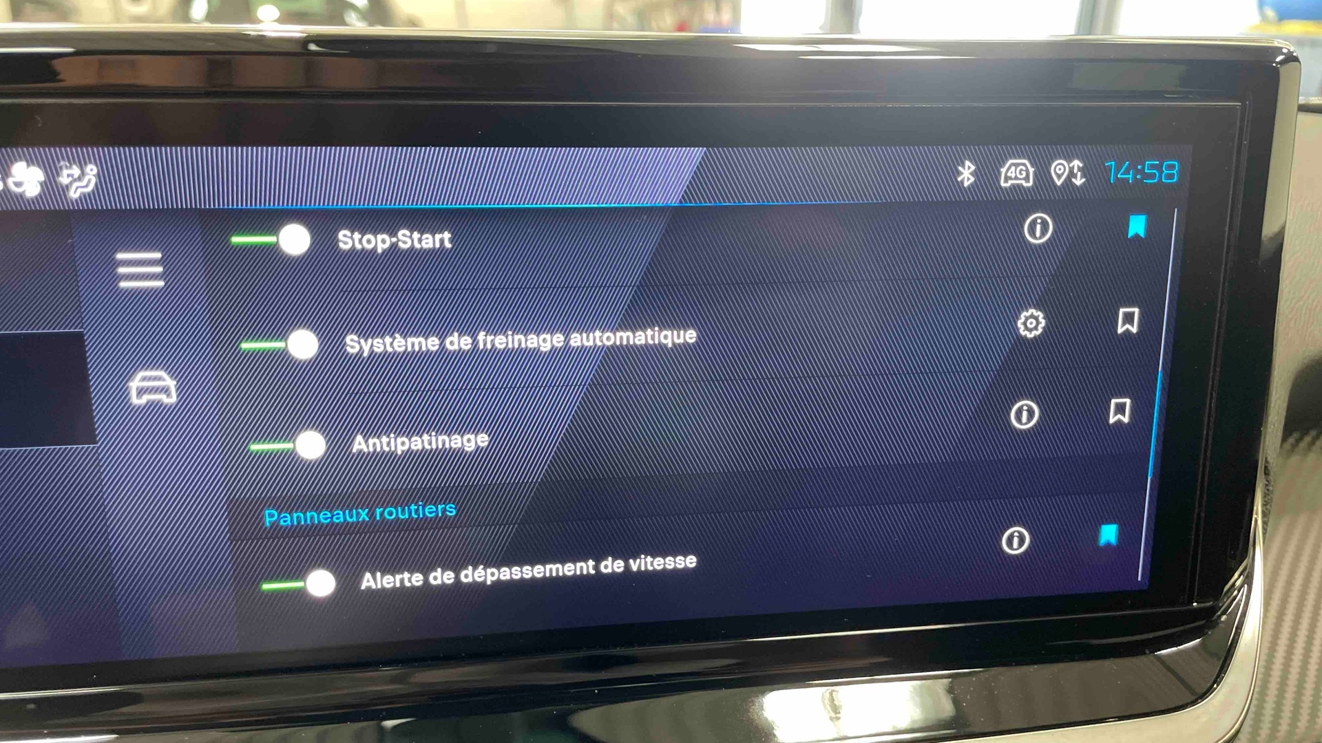 PEUGEOT 2008 Hybrid 145 e-DCS6 Allure