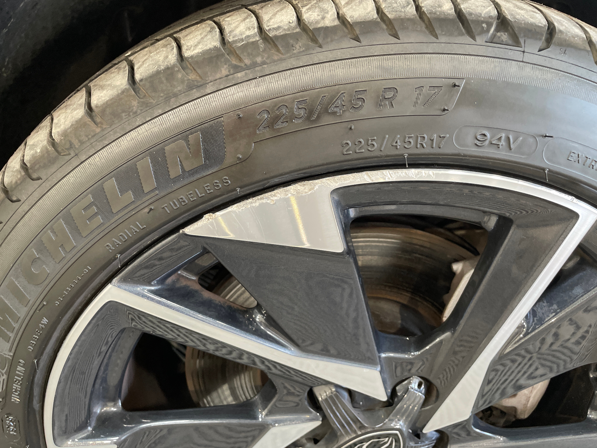 PEUGEOT 308 BlueHDi 130ch S&S EAT8 Allure - 5P — expertise