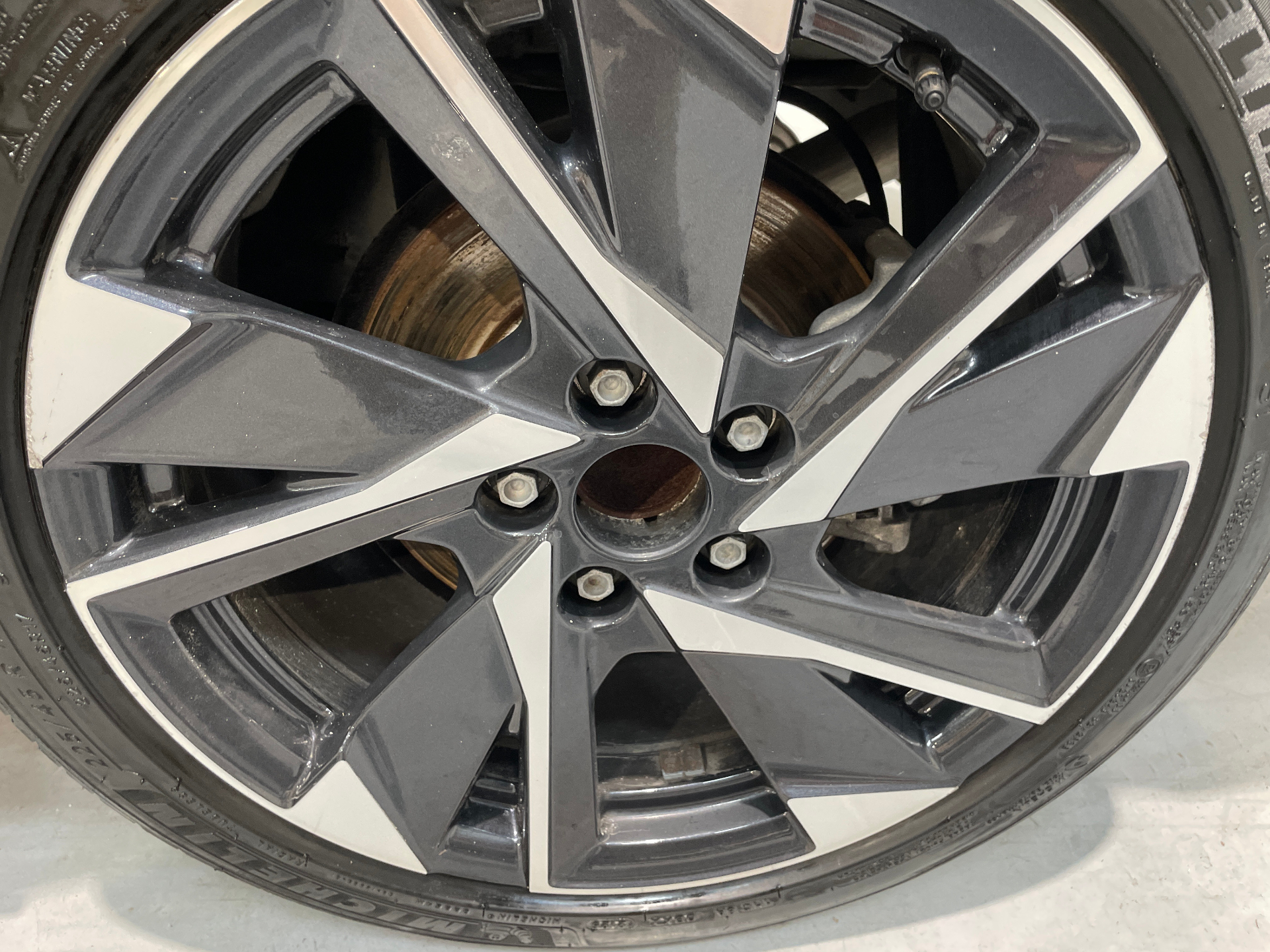 PEUGEOT 308 Hybrid 145 e-DCS6 Allure — expertise