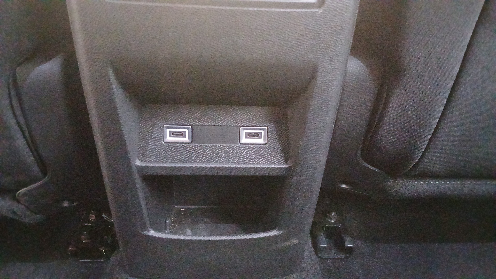 PEUGEOT 408 Allure Hybrid 145 ch e-DCS6