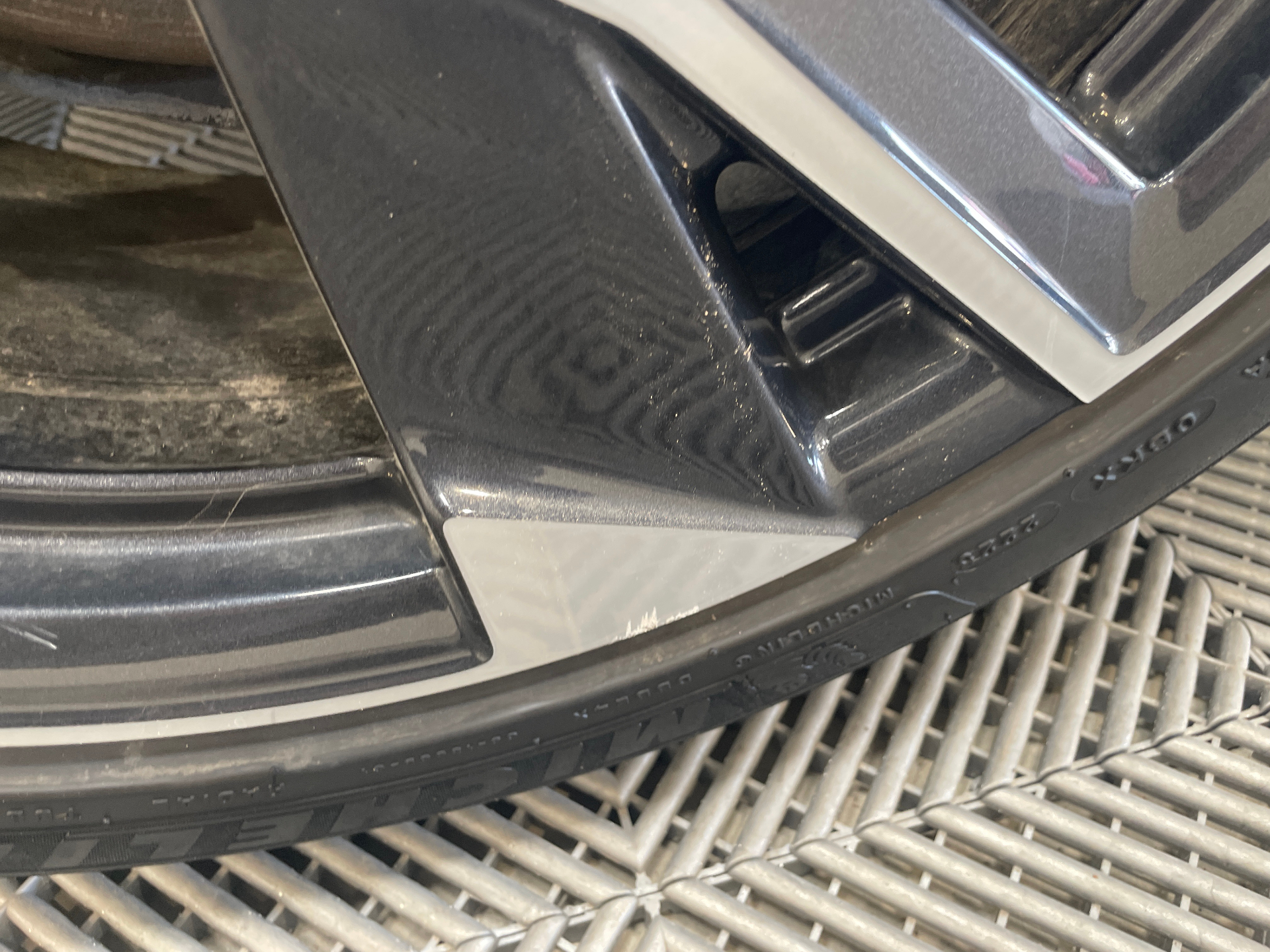 PEUGEOT 308 BlueHDi 130ch S&S EAT8 Allure - 5P — expertise
