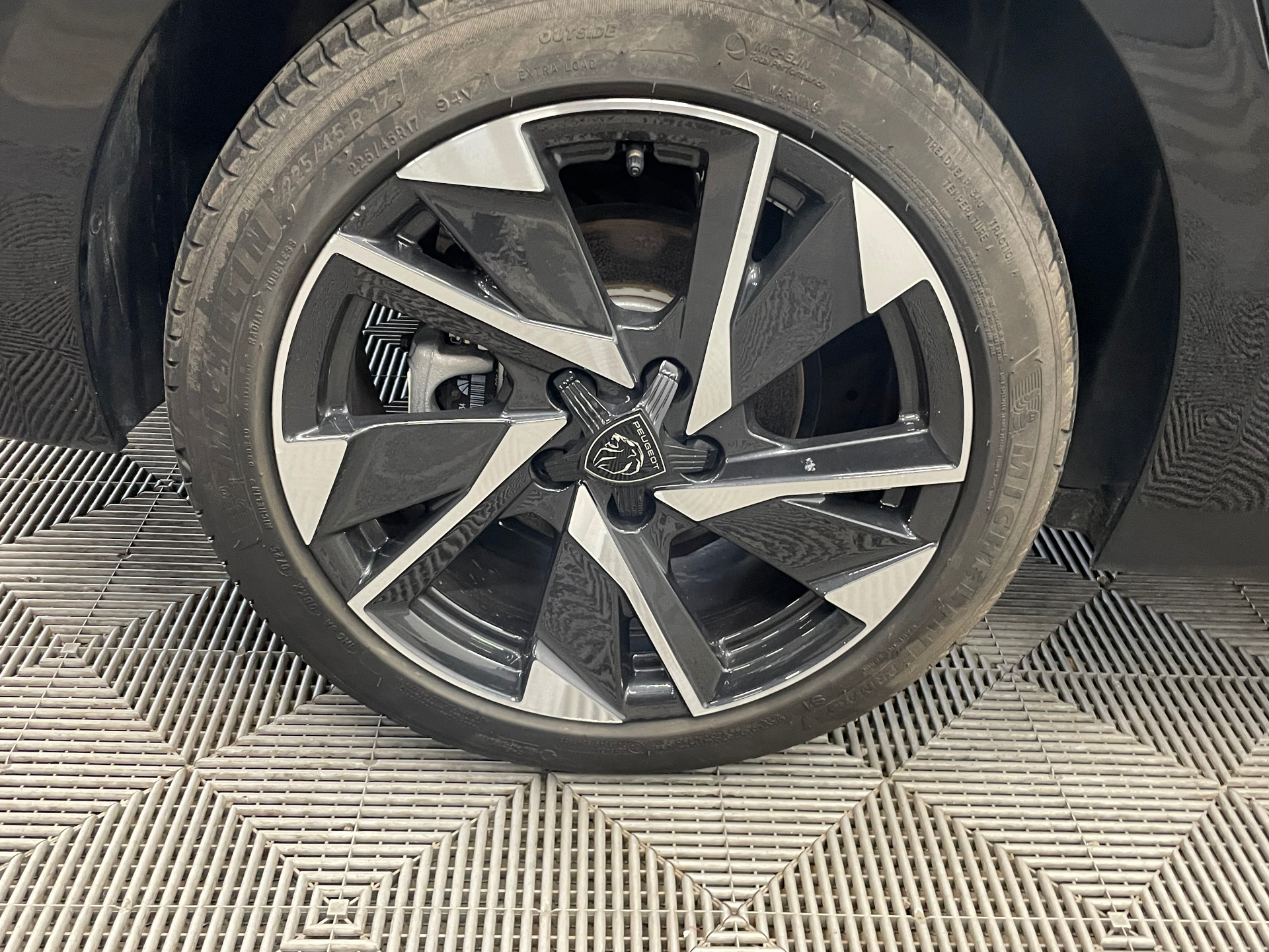 PEUGEOT 308 Hybrid 136 e-DCS6 Allure