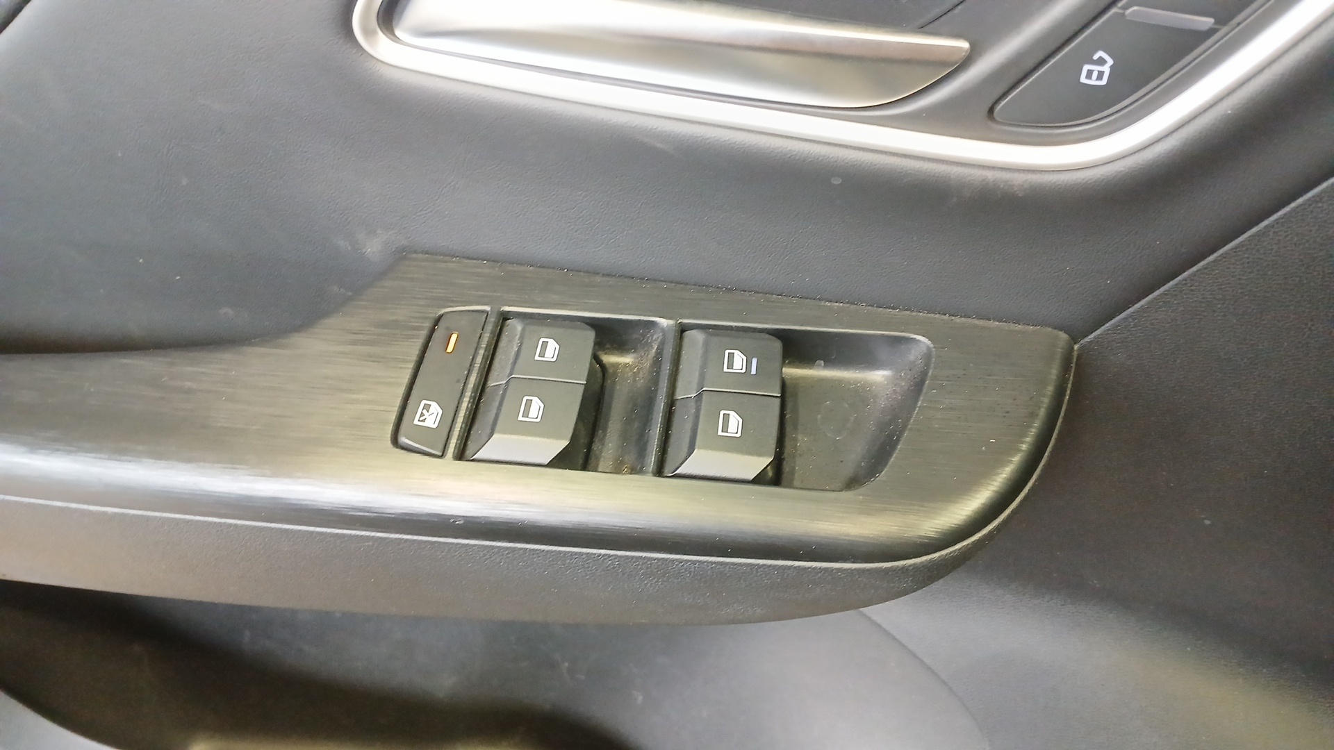 MG ZS 1.5 L Hybrid+ 197 ch Luxury