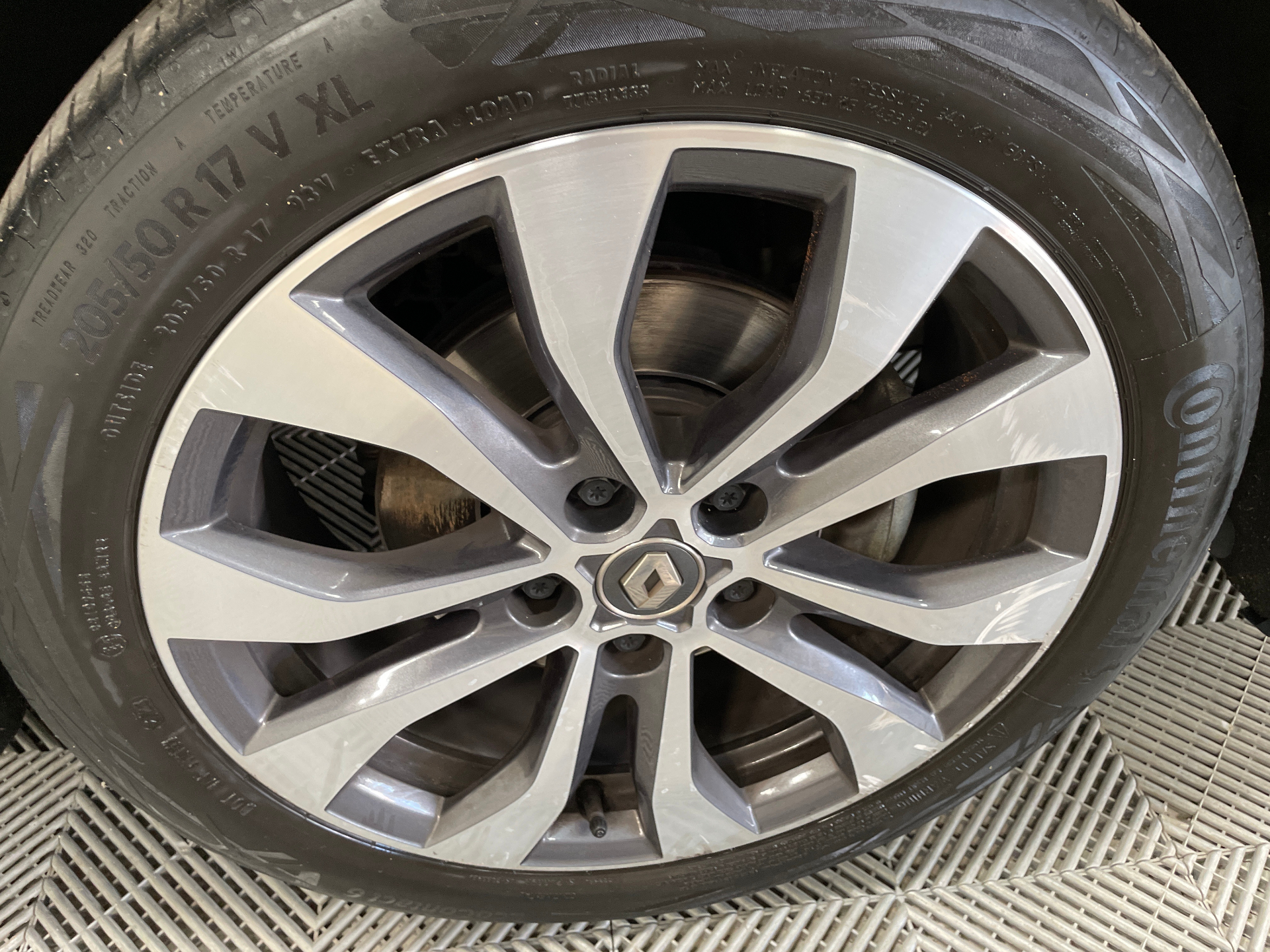 RENAULT MEGANE IV ESTATE TCe 140 EDC Techno — expertise