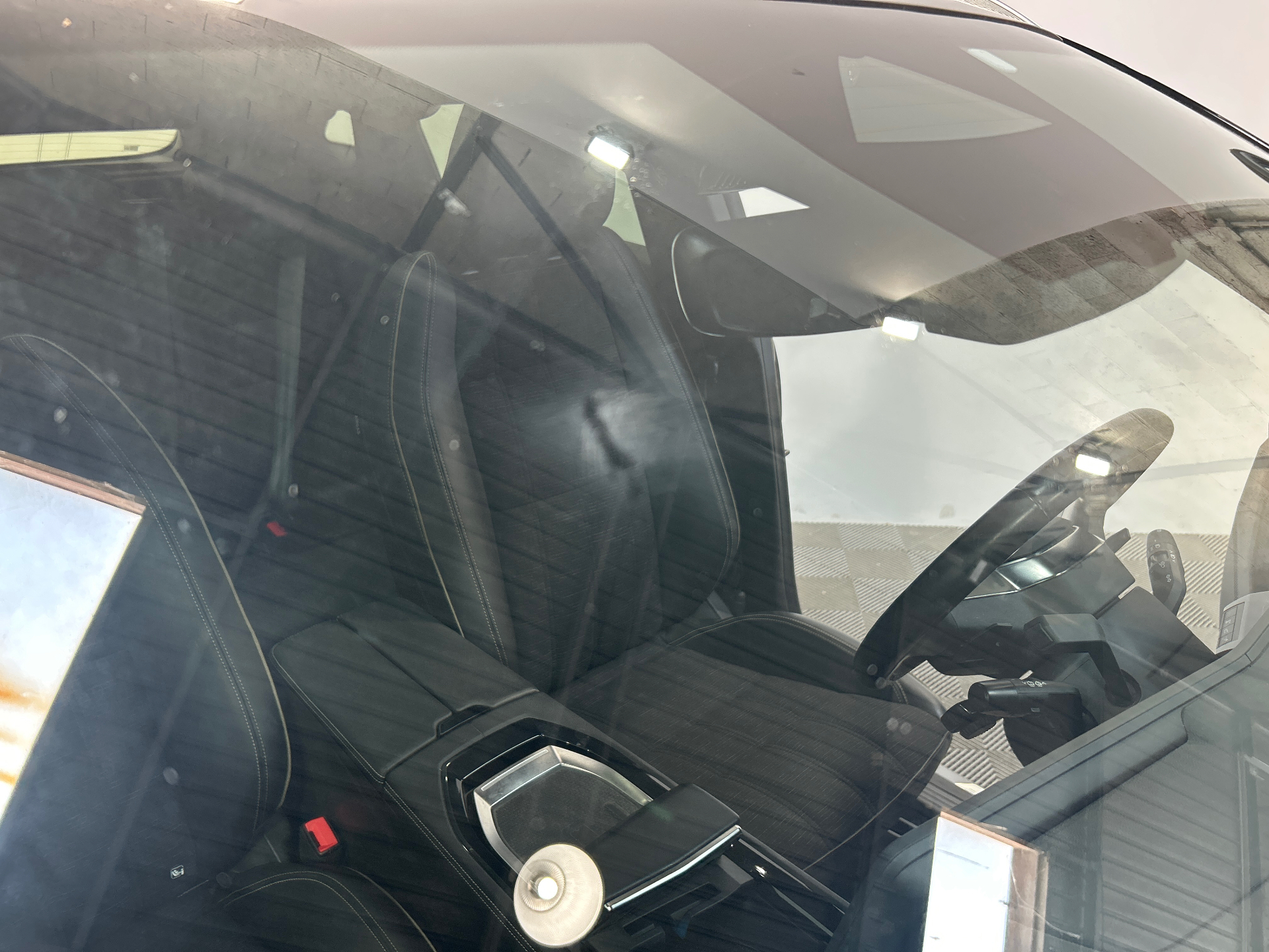 RENAULT AUSTRAL E-Tech hybrid 200 Iconic — expertise