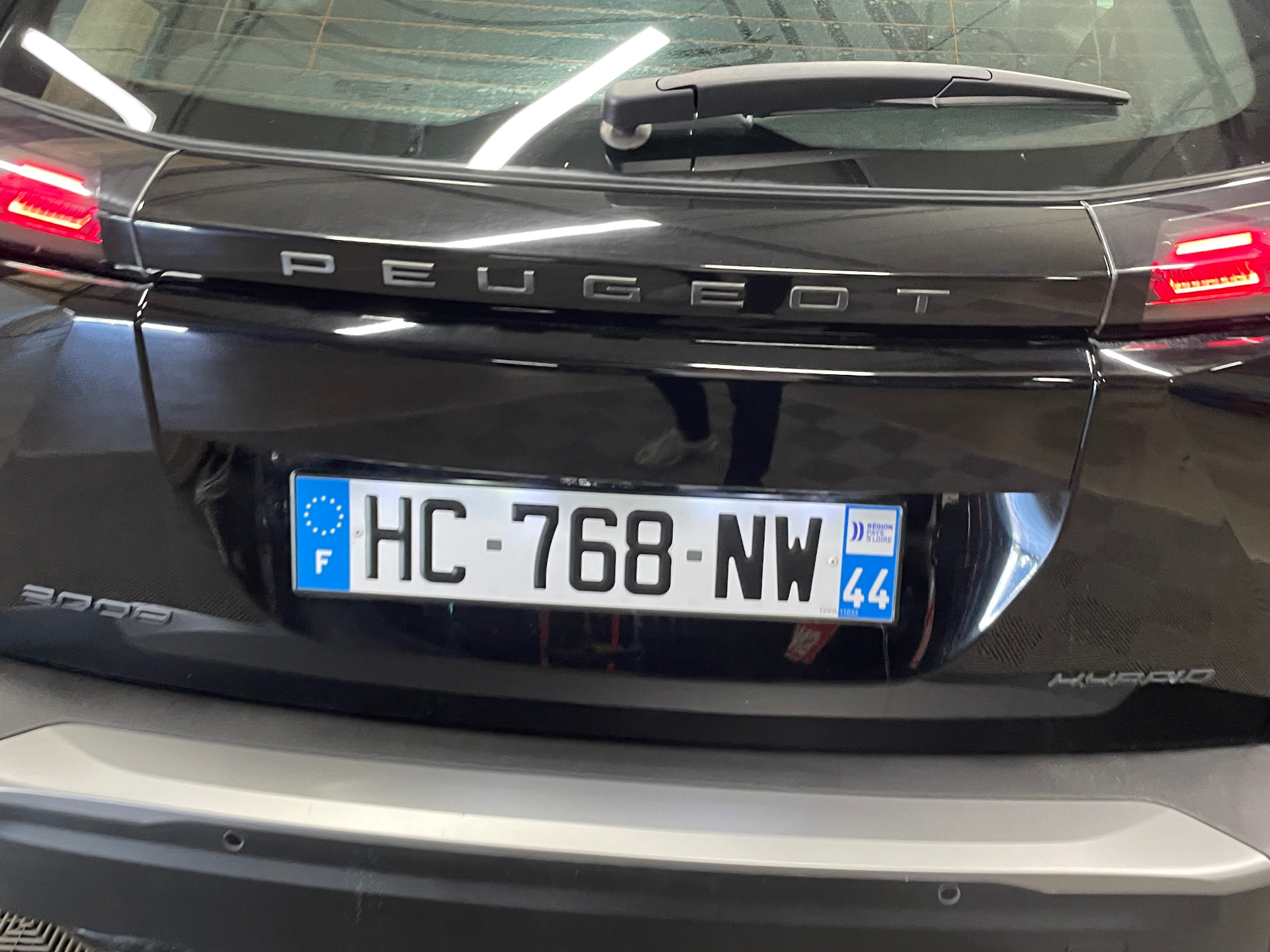 PEUGEOT 2008 Hybrid 145 e-DCS6 Style — expertise