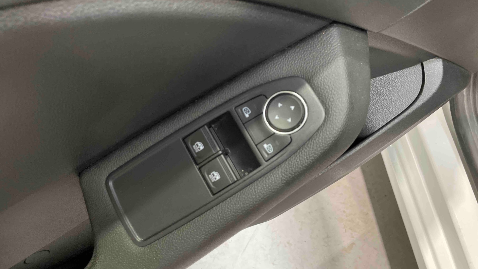 RENAULT CLIO V SOCIETE SOCIETE BLUE DCI 100 - 21N BUSINESS REVERSIBLE